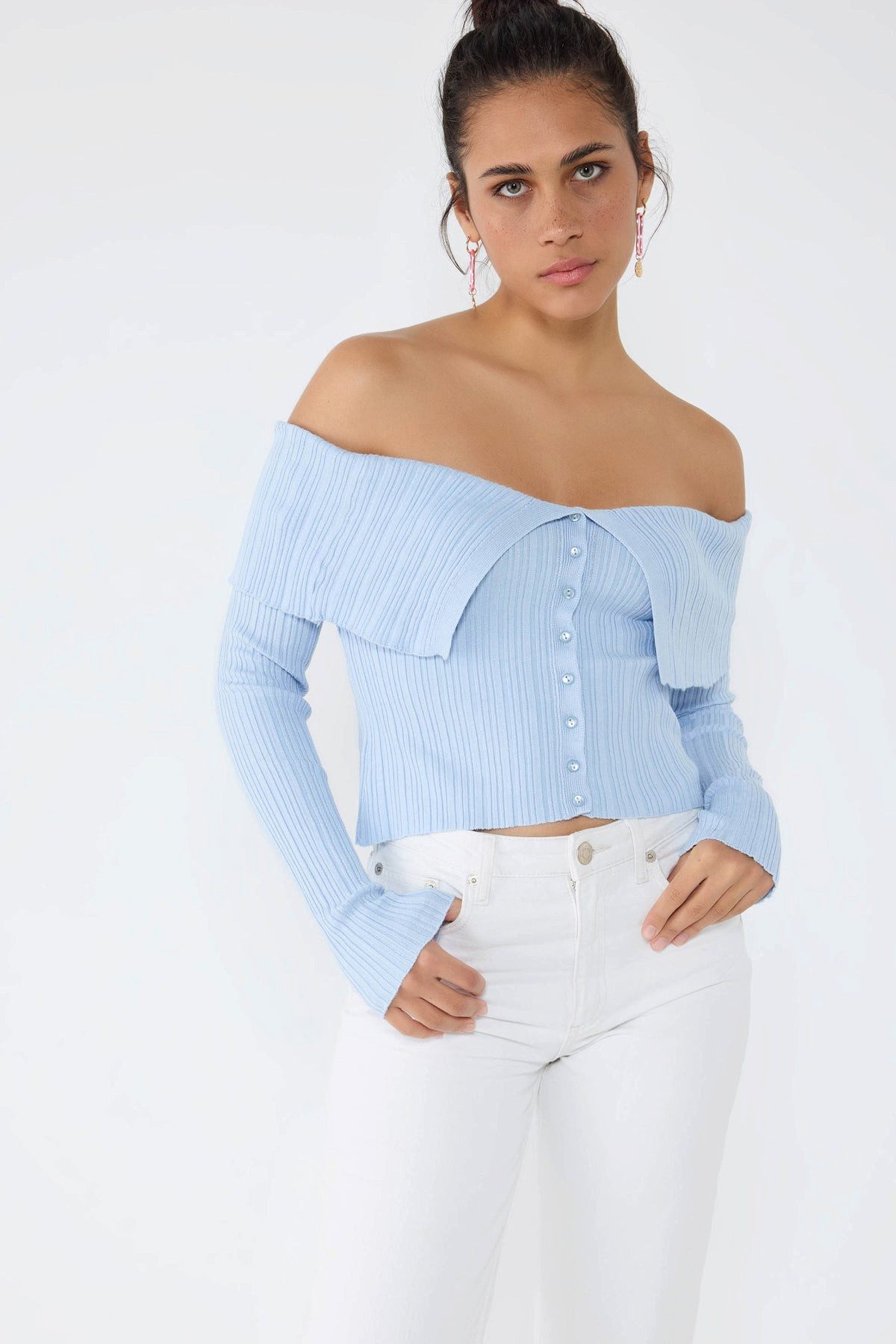Sweater Strickpullover mit Knopfdetails