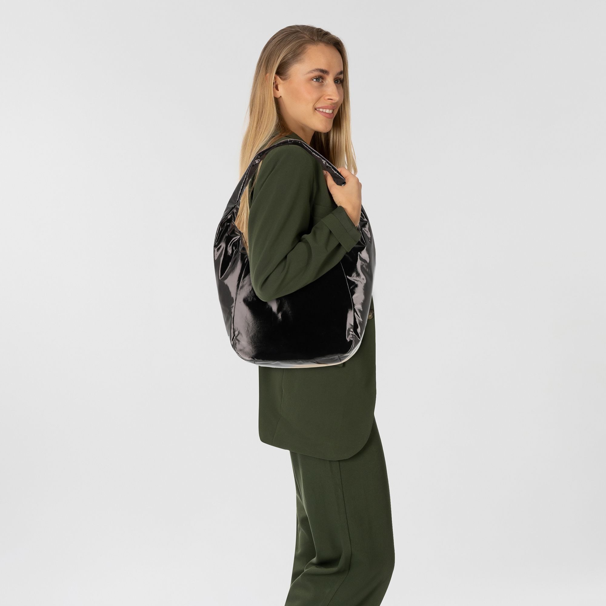 Liebeskind Berlin Schultertasche Farrah, Polyurethan günstig online kaufen