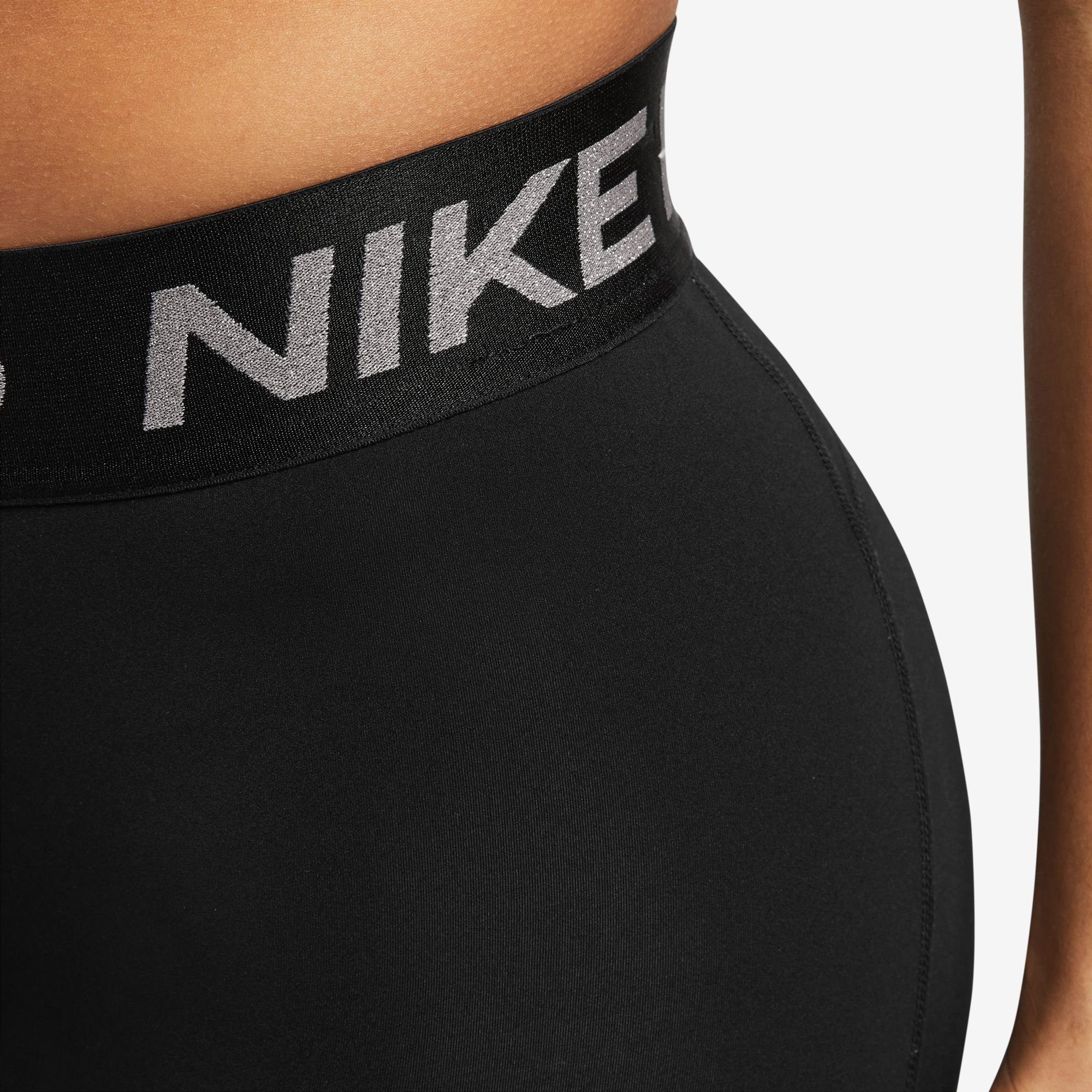 Nike Trainingstights PRO WOMEN'S BLACK/METALLIC LEGGINGS / SILVER MID-RISE