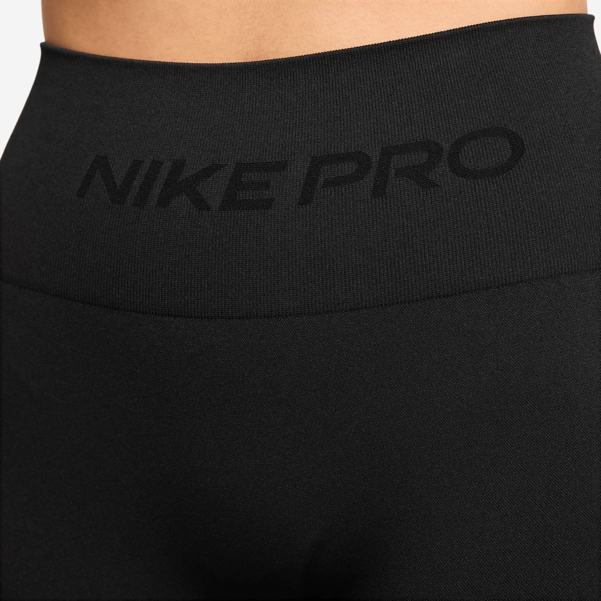 Nike Trainingstights W NP DF SMLS HR 7/8 TIGHT sportlicher Stil, schnell trocknend, atmungsaktiv