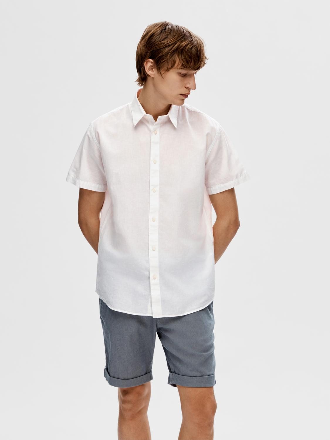 Selected Kurzarmhemd SLHREG-SUN SHIRT SS NOOS mit Leinen günstig online kaufen