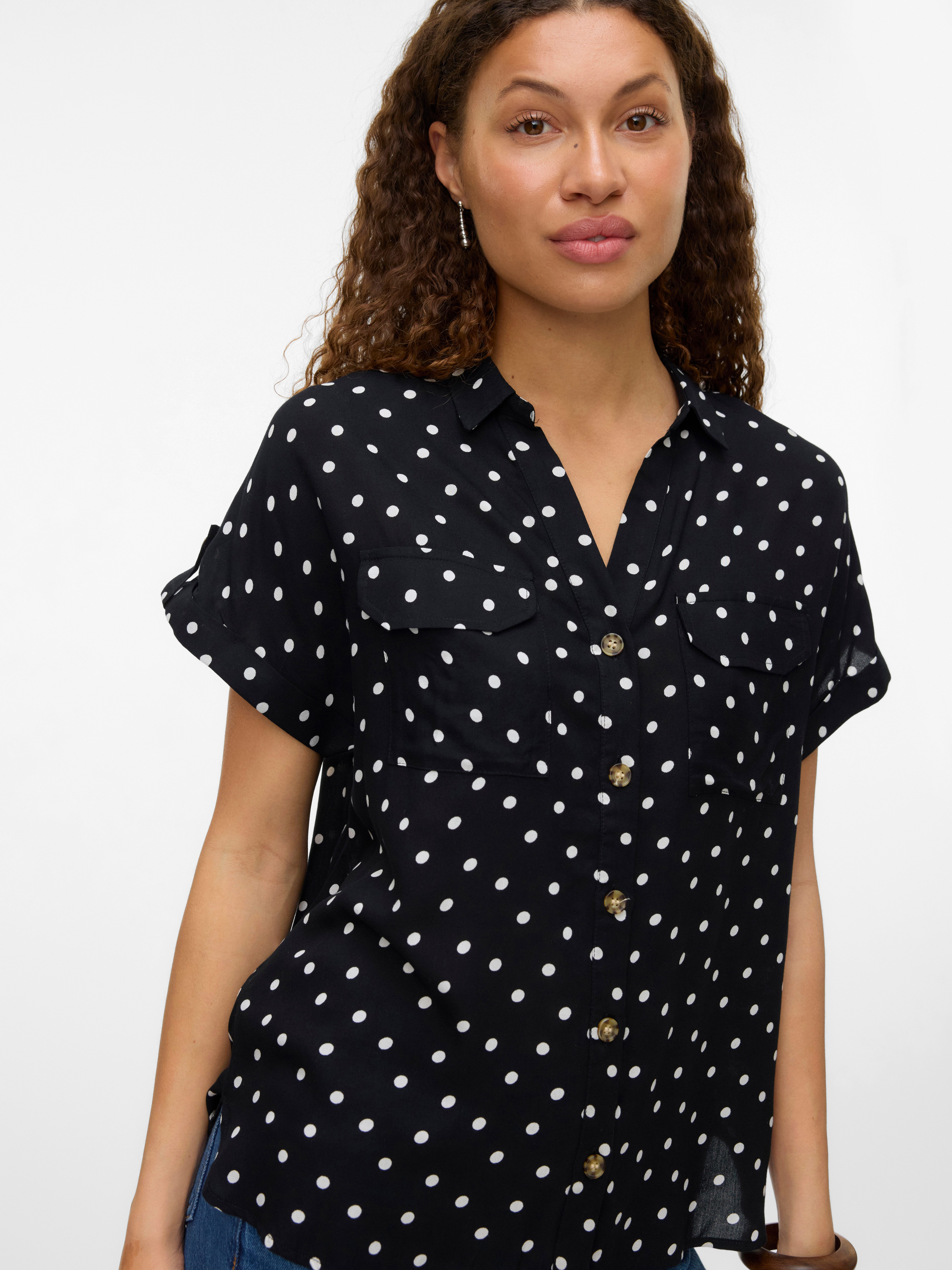 Vero Moda Kurzarmbluse VMBUMPY SS SHIRT AOP WVN GA NOOS Viskose, regular fit