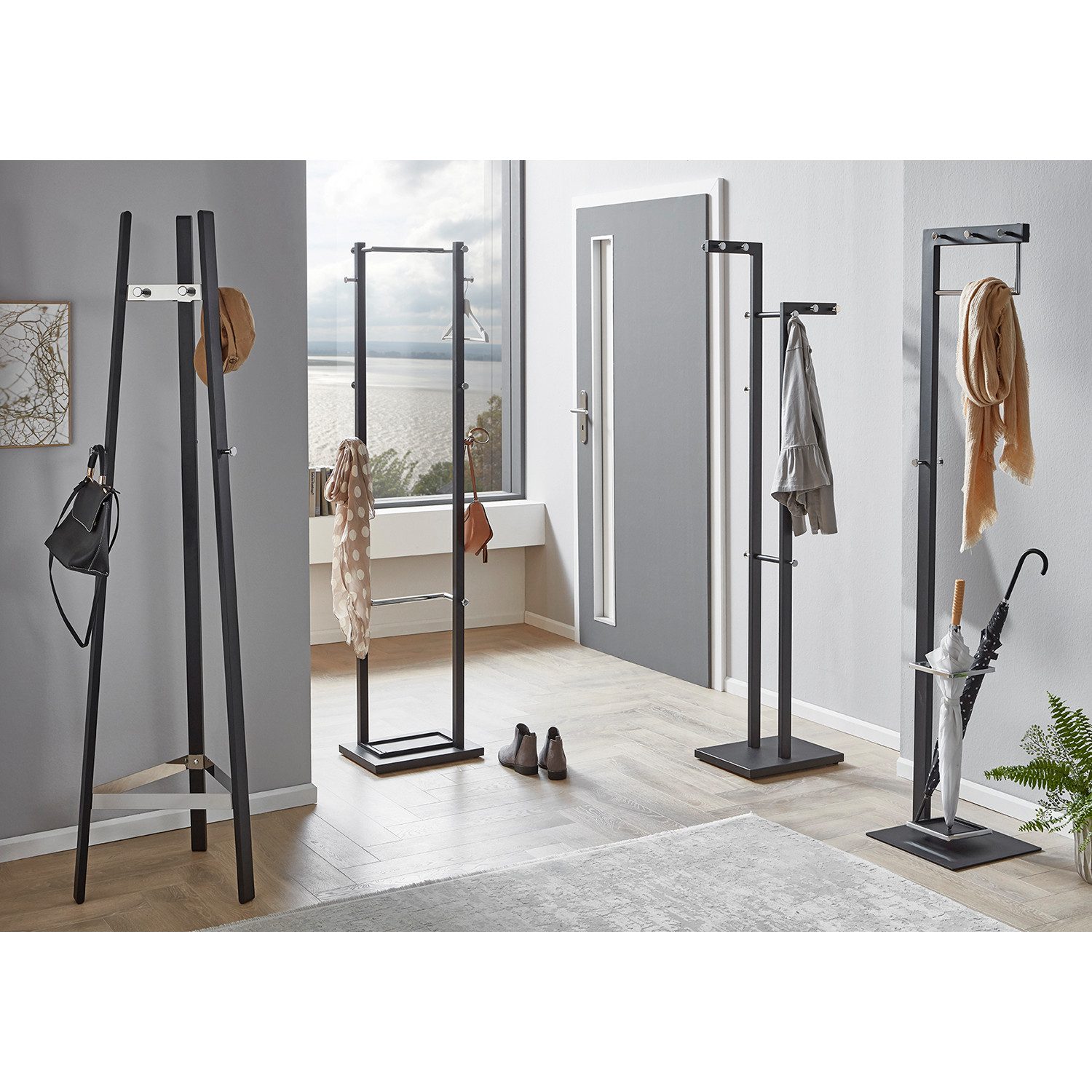 HAKU Garderobenständer Garderobenständer chrom, schwarz-Kleiderständer, Metall-B40xH175xT30cm, (1xGarderobenständer, Hakenständer - Aufhängeständer), Garderobenständer aus Metall, Kleiderständer, Standgarderobe