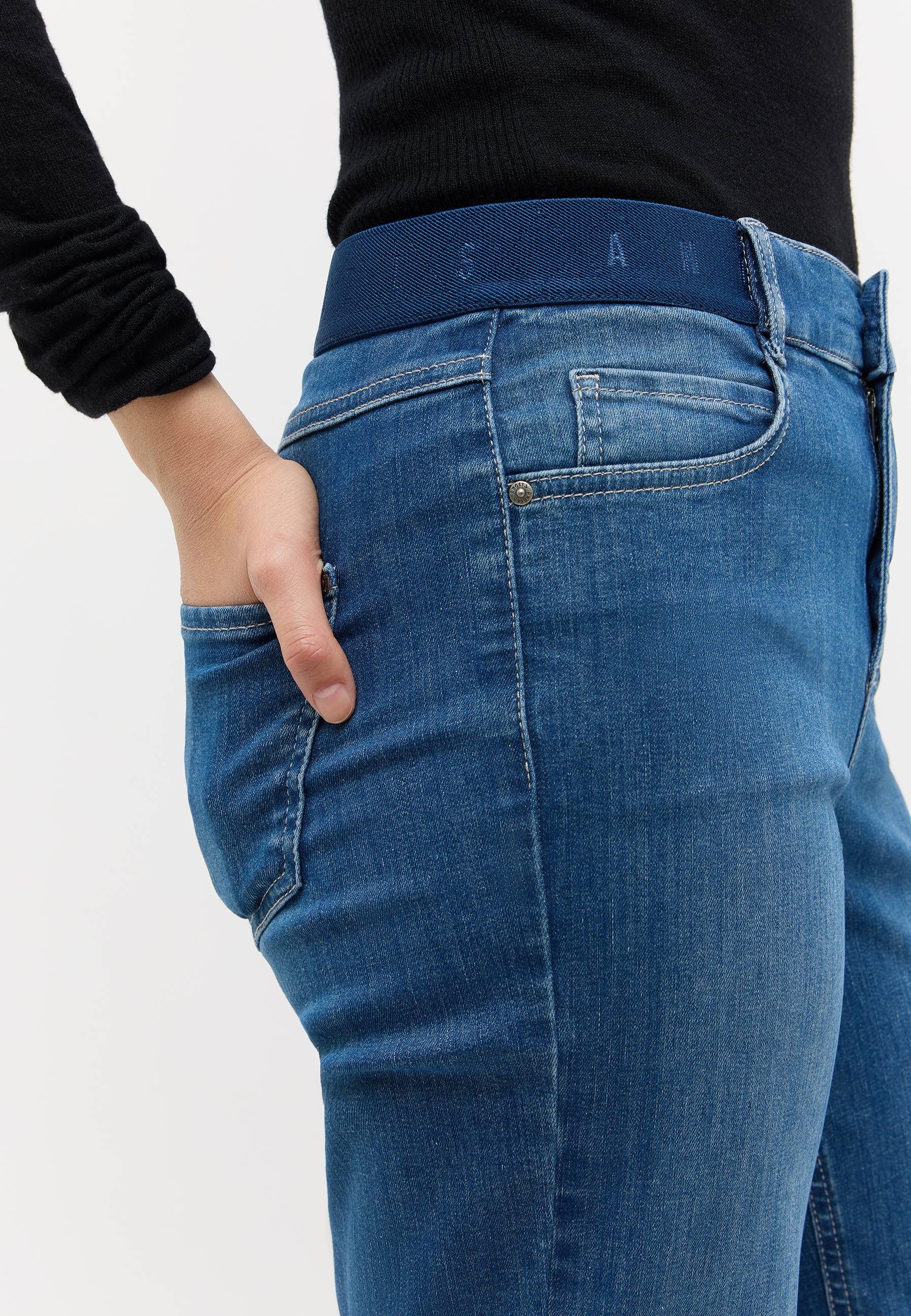 ANGELS 5-Pocket-Jeans L. SPORTY weite Passform, mit Gürtelschlaufen, 1-Knopf-Form
