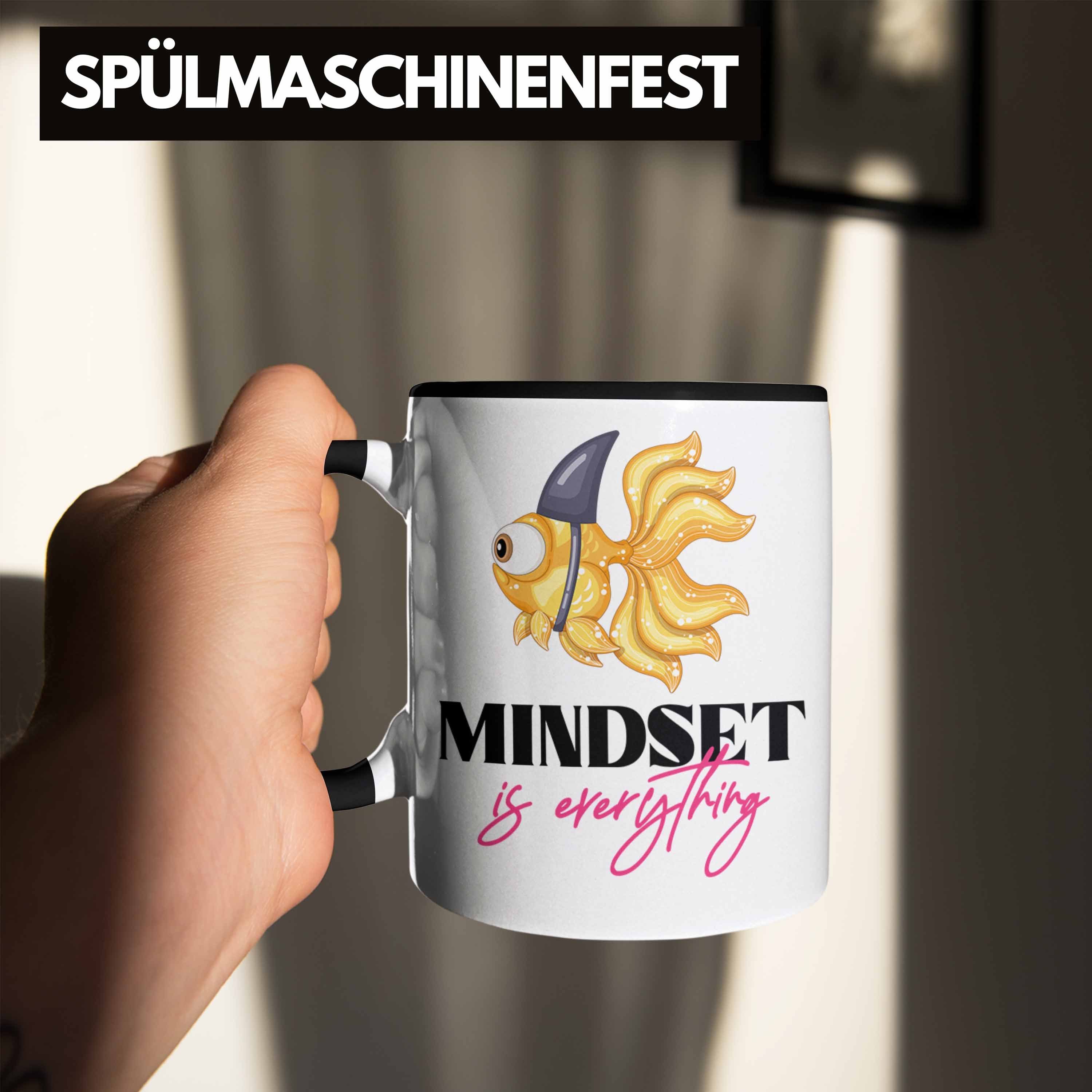 Trendation Tasse Mindset Is Everything Motivation Schwarz Haifisch Tasse Fisch