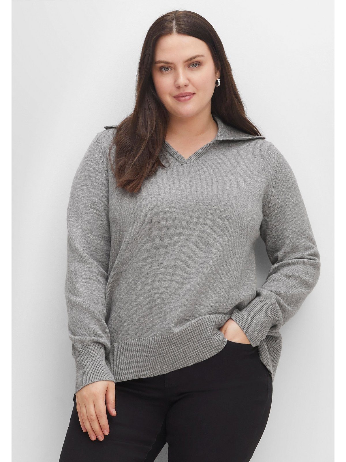Sheego V-Ausschnitt-Pullover Große Größen in A-Linie, mit großem Rippstrick- Kragen