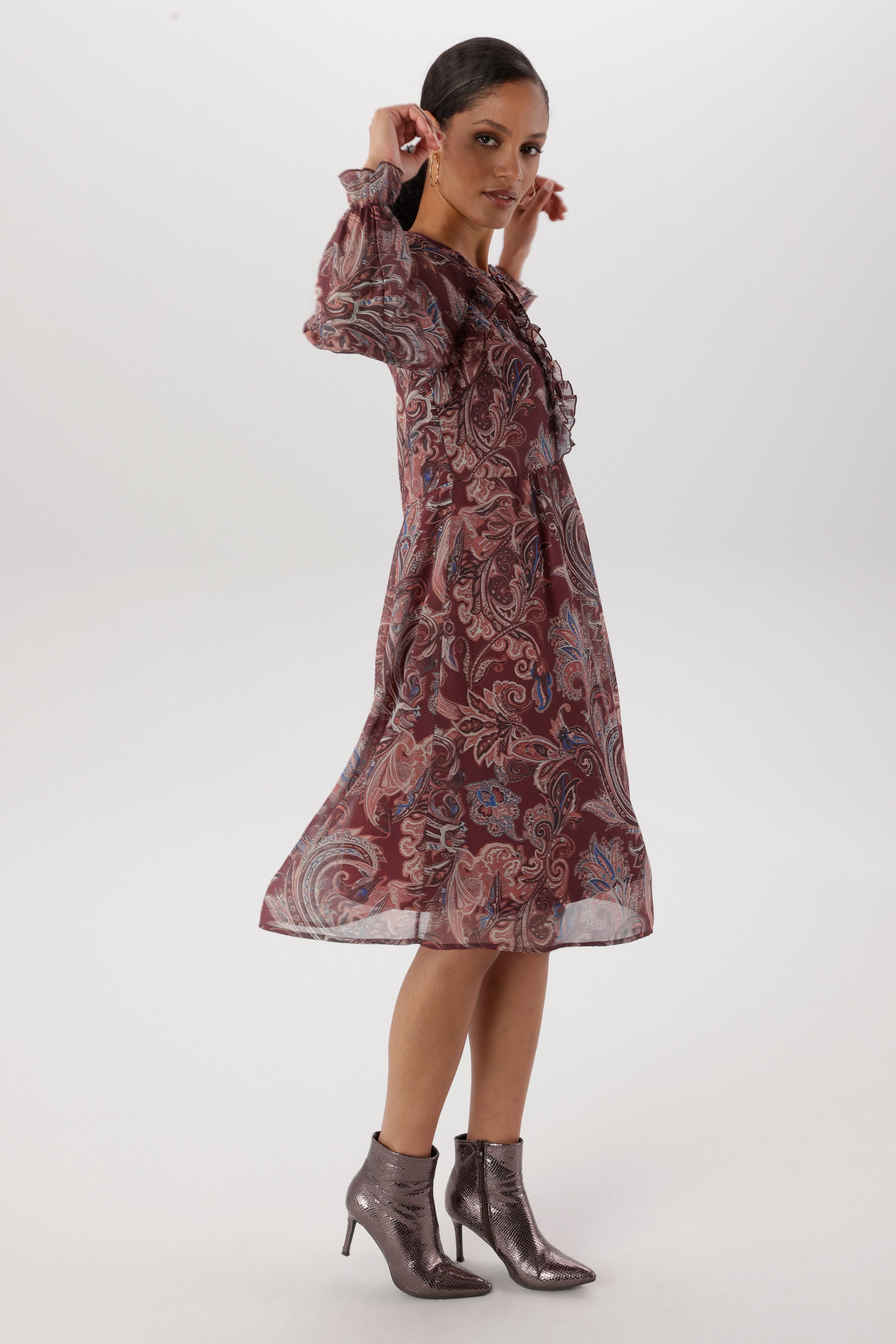 Aniston SELECTED Chiffonkleid mit Volants entlang des Ausschnitts und den Ärmeln - NEUE KOLLEKTION – Bild 2 von 5