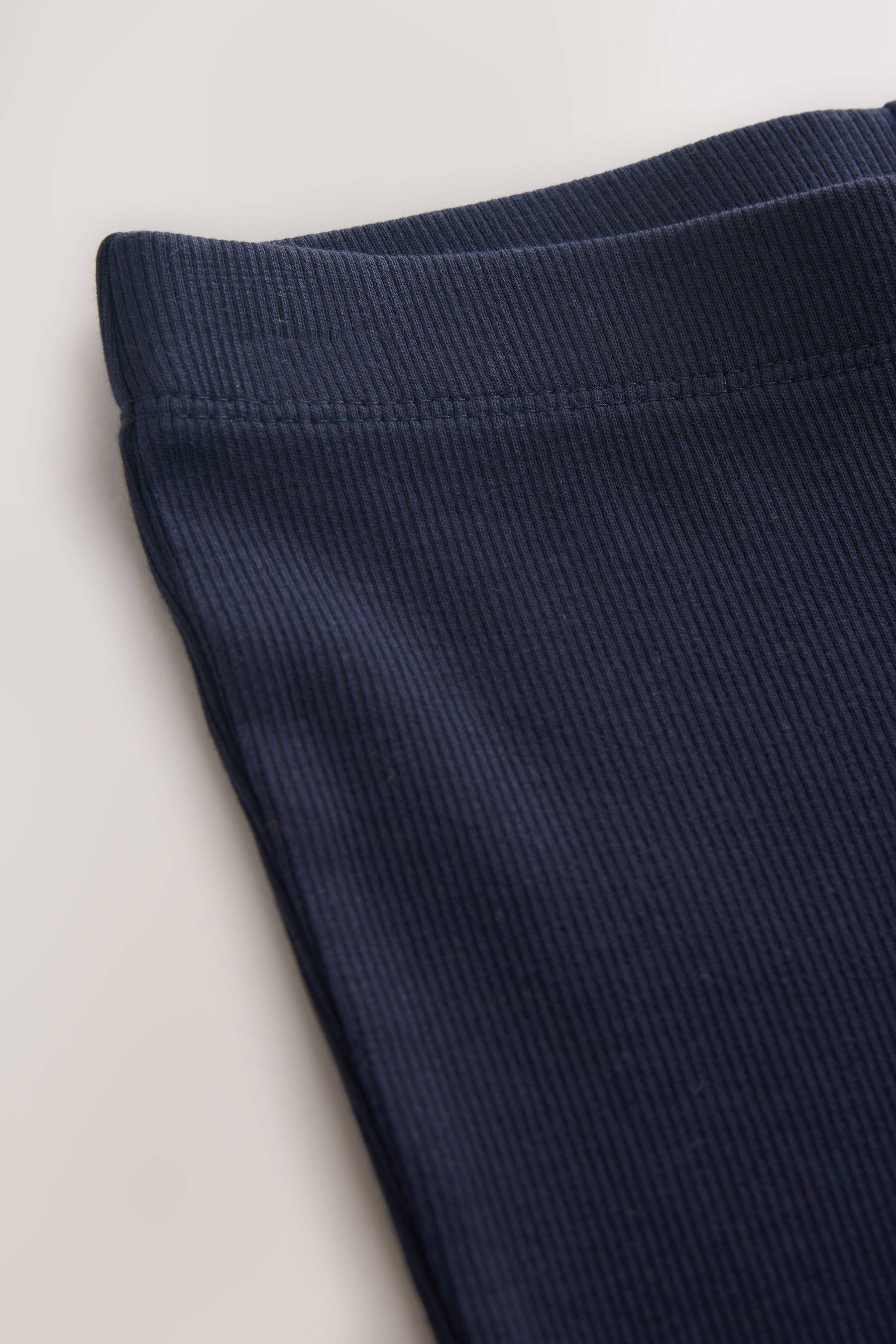Next Leggings Gerippte Leggings mit ausgestelltem Bein (1-tlg) – Bild 4 von 4