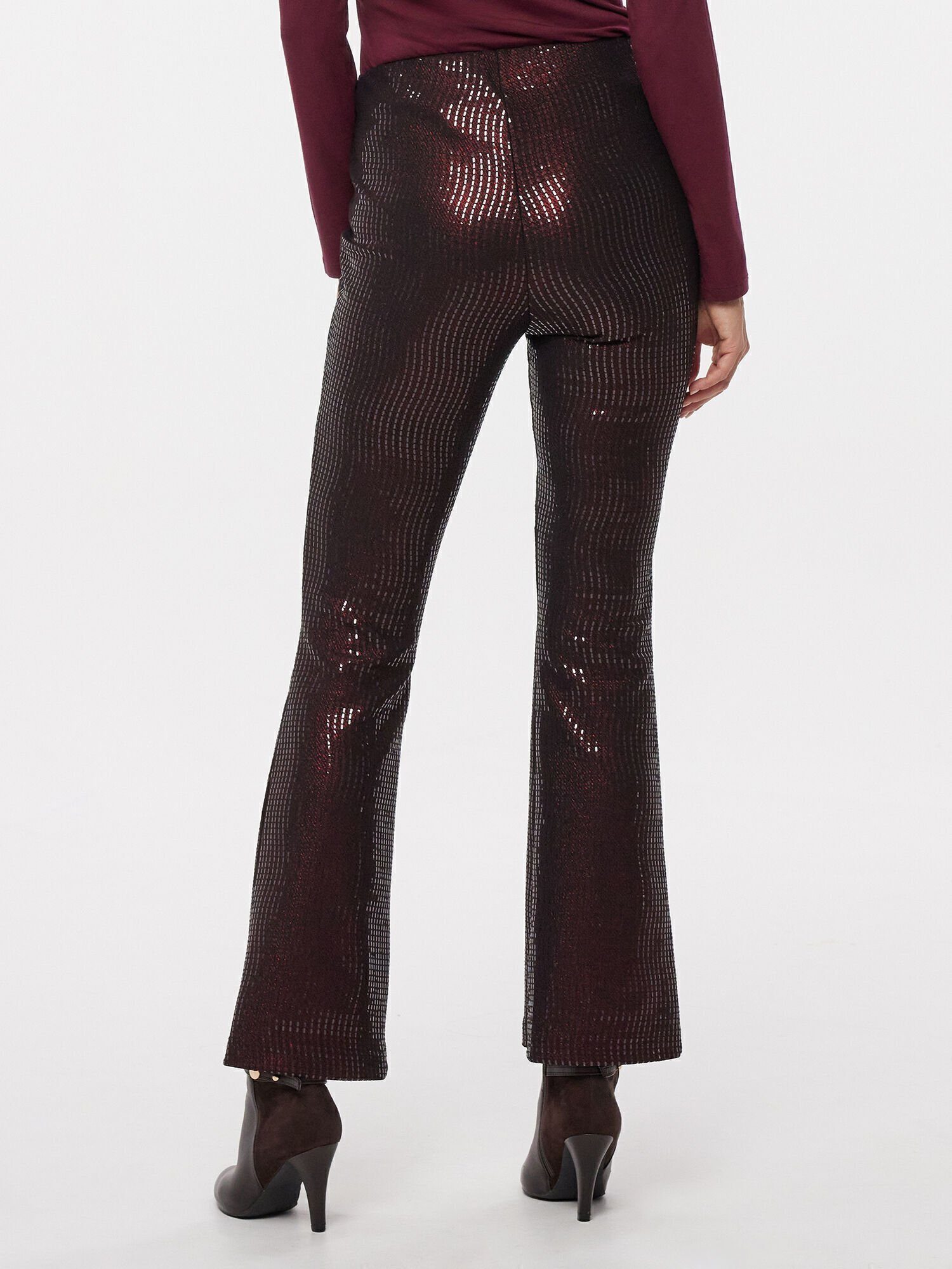 Sarah Kern Schlaghose Stoffhose figurbetont mit Glitzerdetails günstig online kaufen