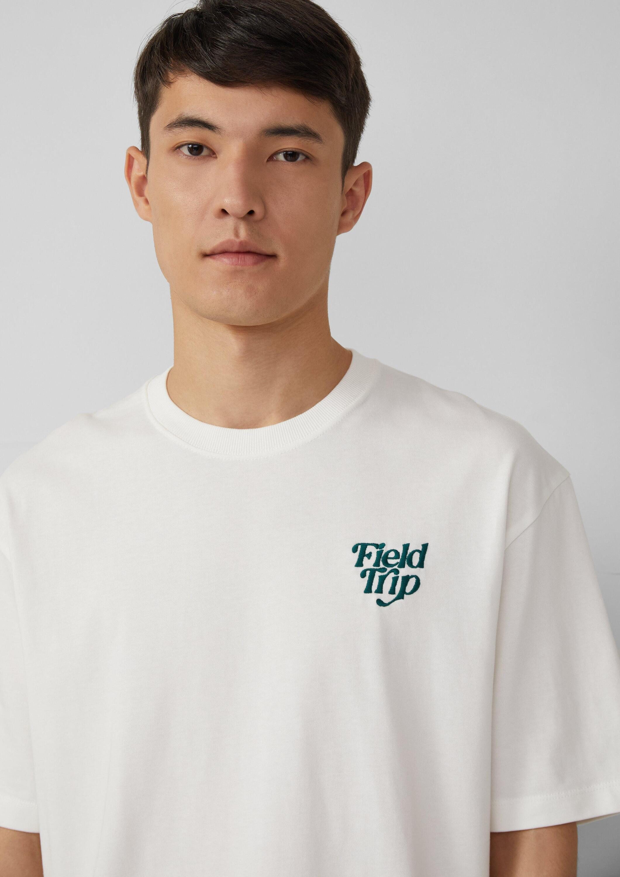 s.Oliver Kurzarmshirt T-Shirt Heavy Jersey T-Shirt im Relaxed Fit mit Stickerei