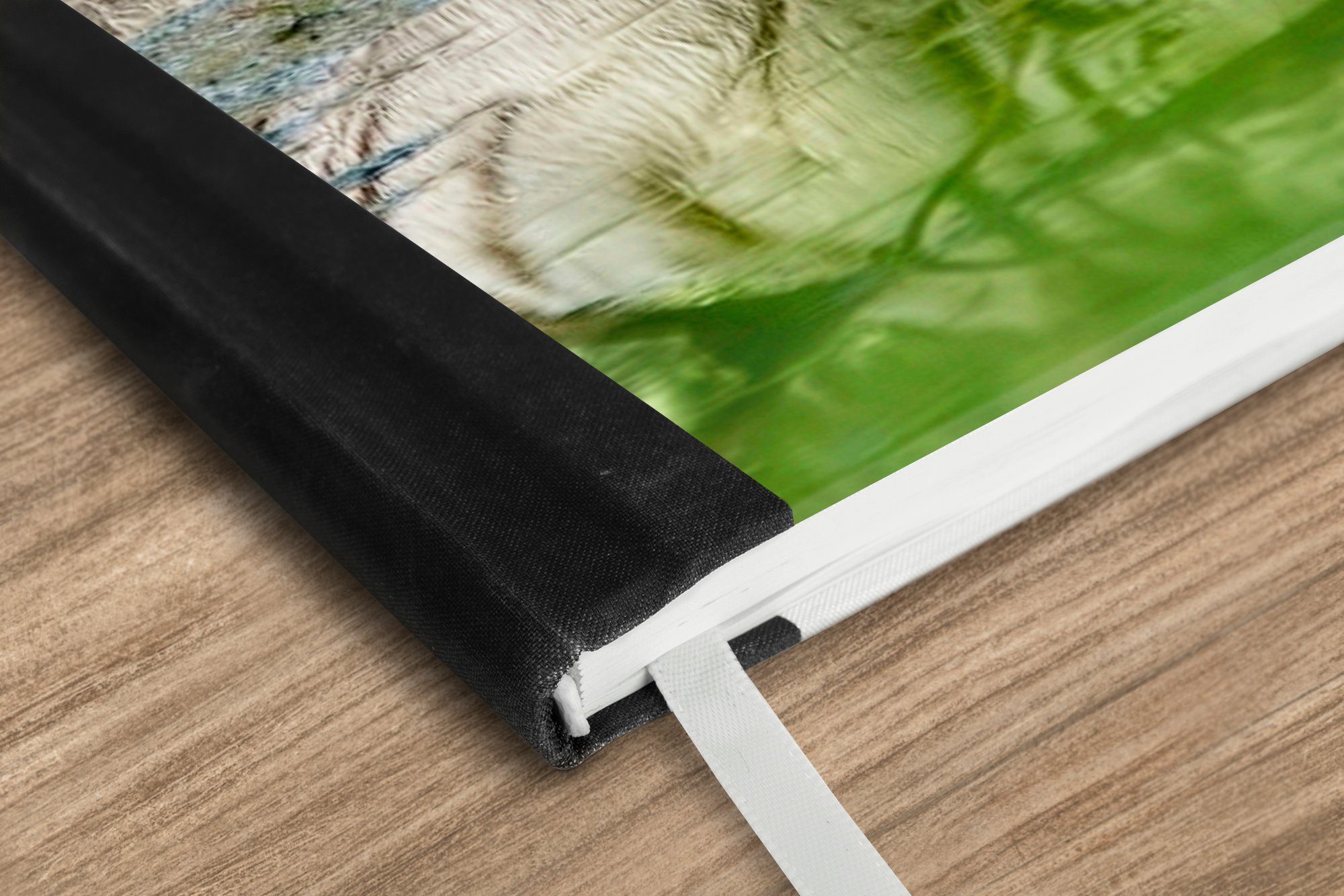 Thumbnail - MuchoWow Notizbuch Weißer Tiger im Wasser, Notebook, Notizblock a5, Tagebuch, Journal Liniert
