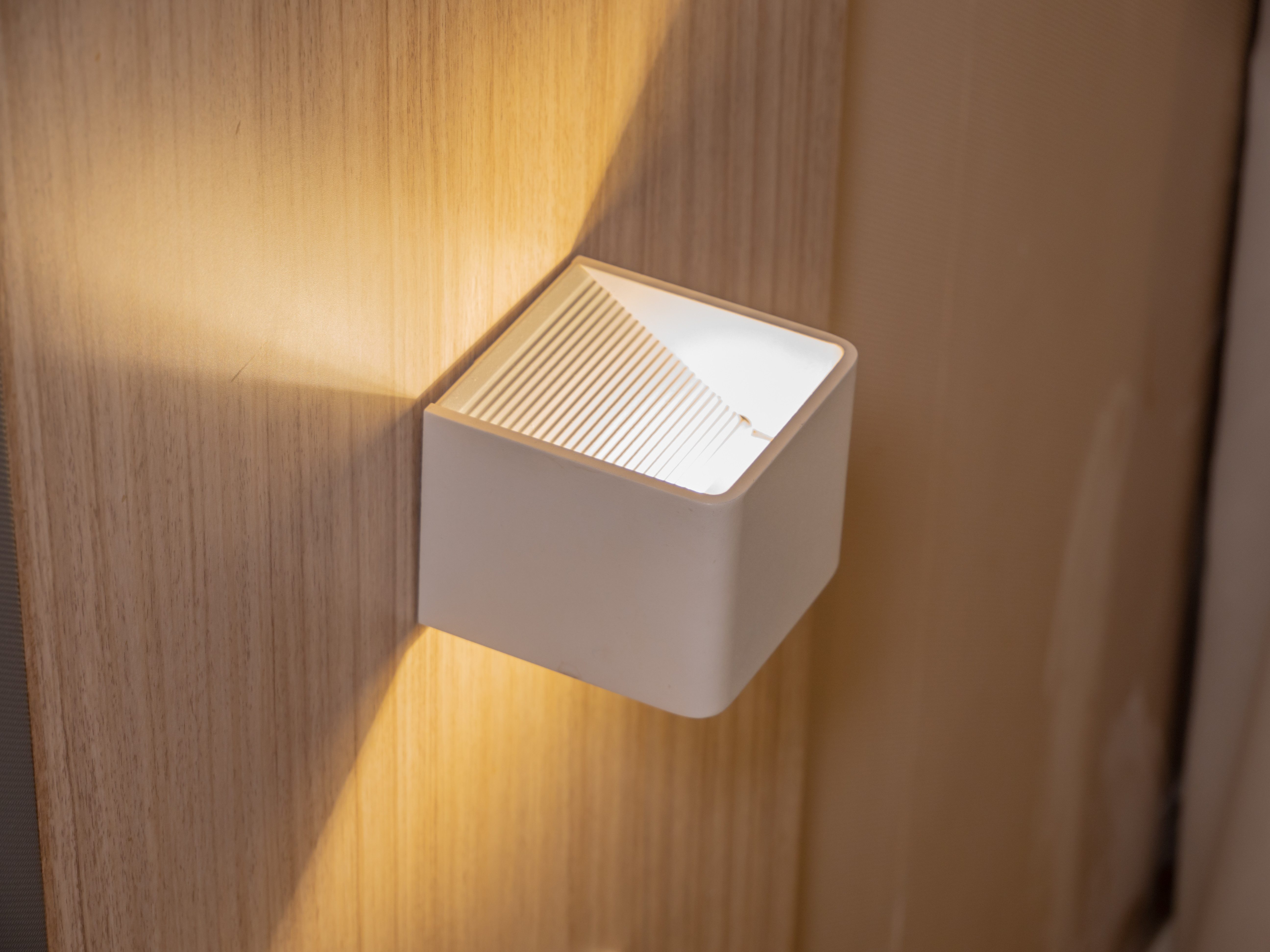 näve LED Wandleuchte Cube, Bewegungsmelder, Ein-/Ausschalter, günstig online kaufen