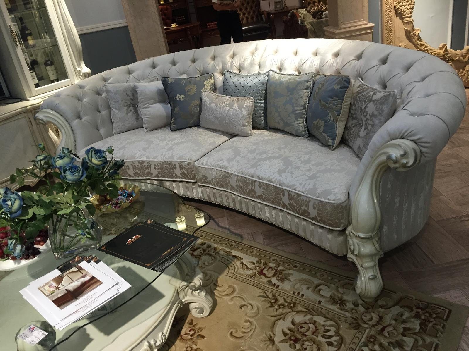 JVmoebel 4-Sitzer, Klassische Viersitzer Wohnzimmer Couch Textil Barock  Rokoko Luxus Sofa
