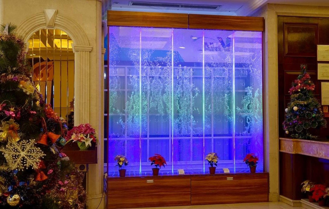 Xlmoebel Raumteiler Wandpaneel LED Wasserwand mit Wasserblasen 300x300cm, Made in Europa