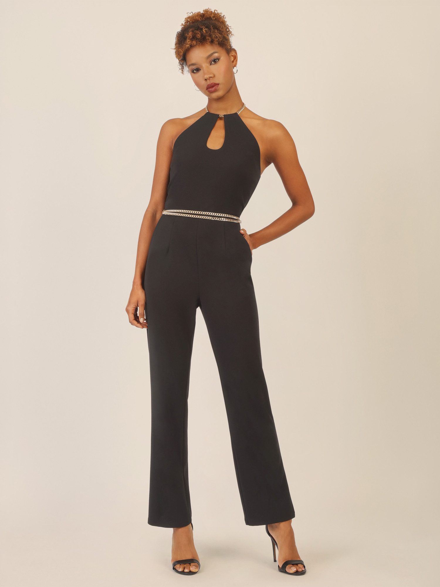 Apart Jumpsuit mit Gold-Details und Neckholder günstig online kaufen