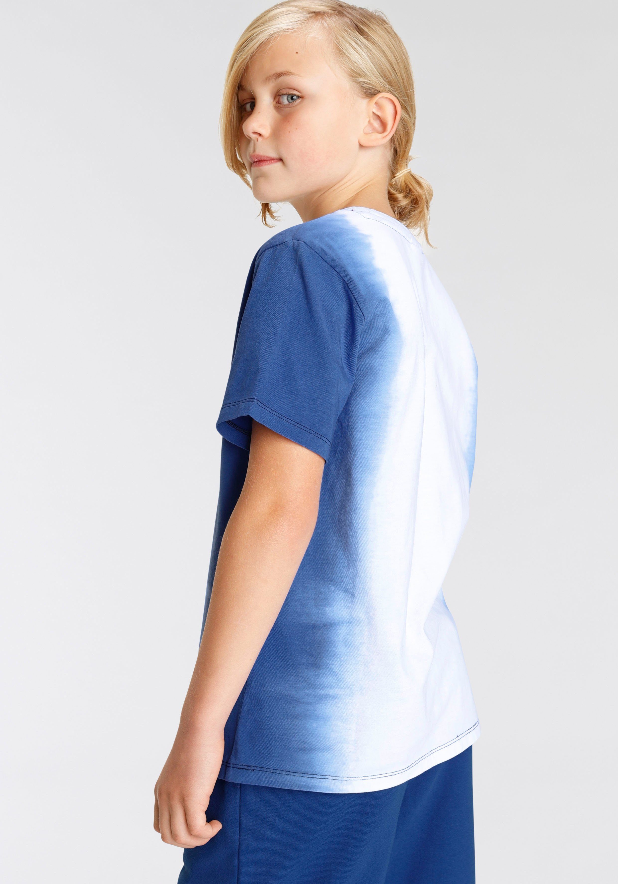 Dye Dip Farbverlauf coolem Chiemsee mit T-Shirt und Logodruck