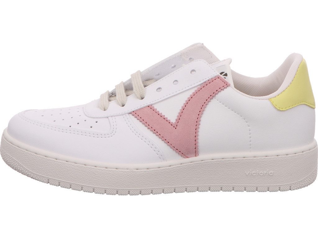 Victoria Sneaker