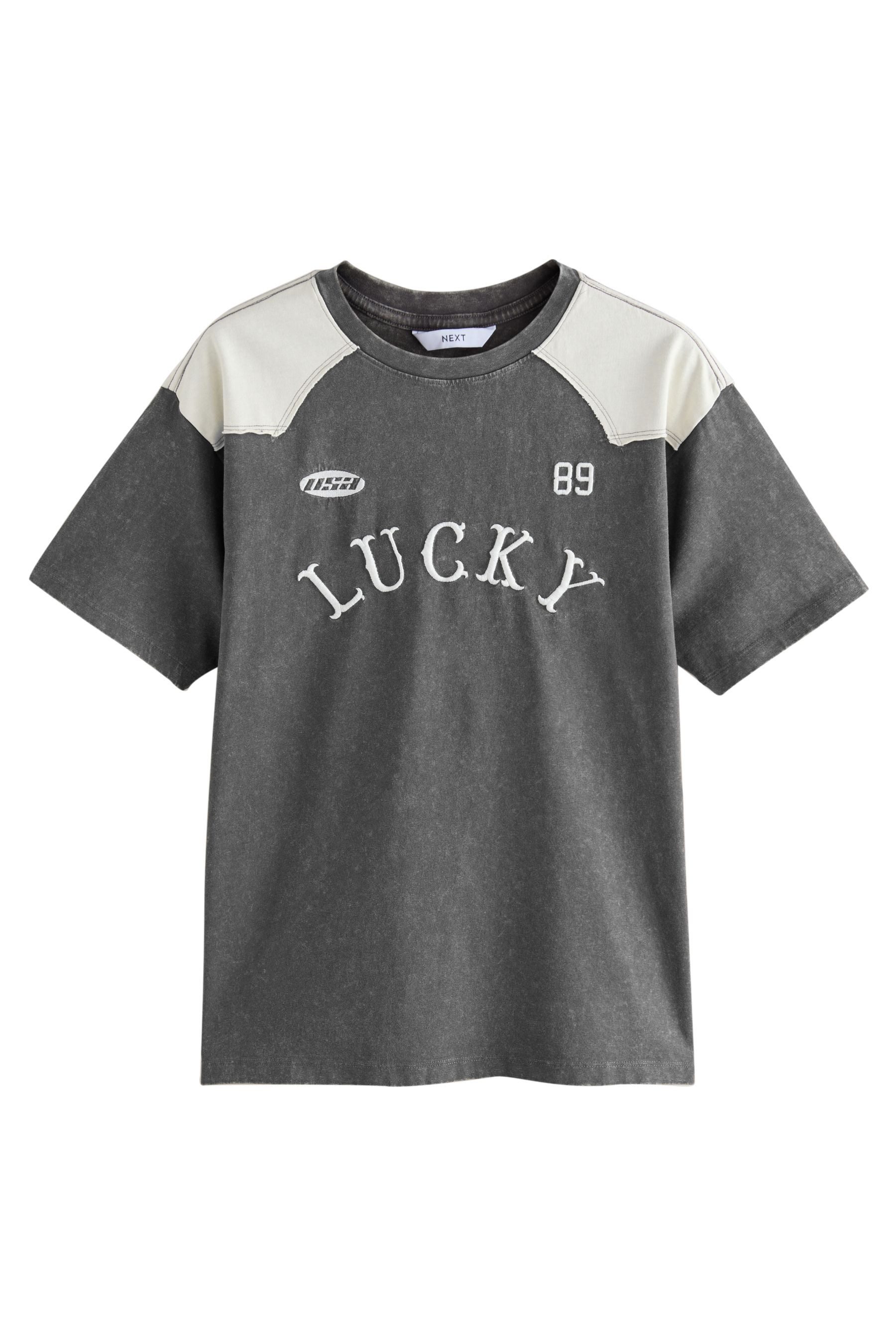 Next T-Shirt Oversized Fit T-Shirt mit sportlichem Grafikprint (1-tlg) günstig online kaufen