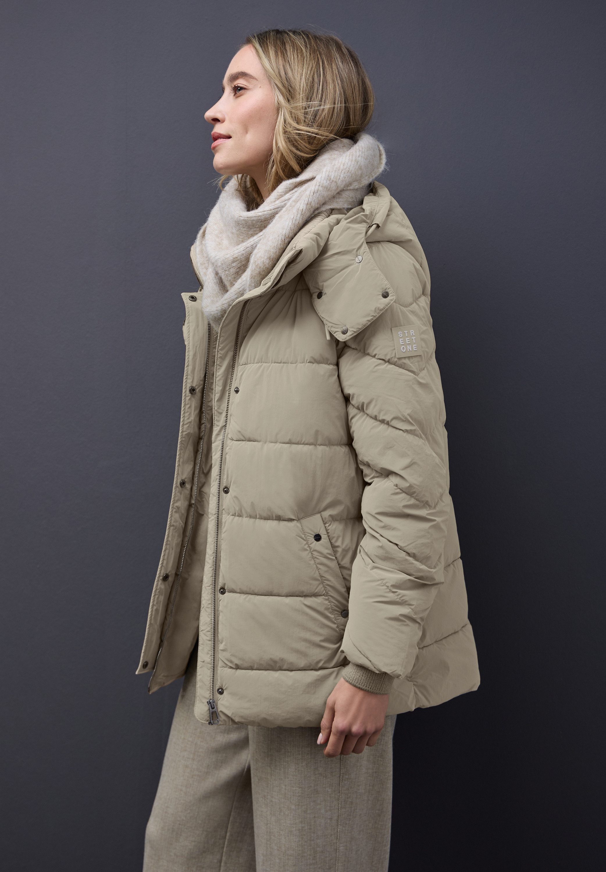 STREET ONE Steppjacke mit Kapuze mit Tunnelzugband
