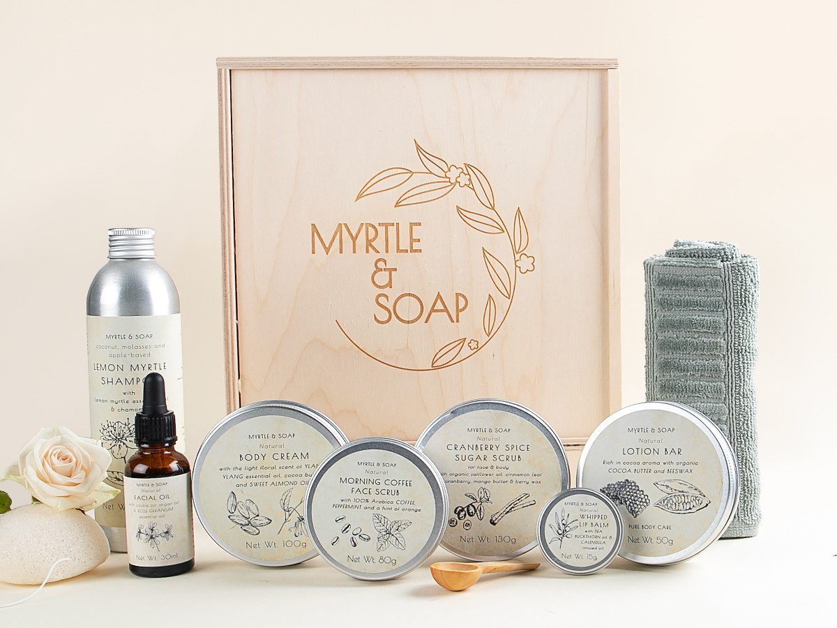Myrtle & Soap Pflege-Geschenkset PREMIUM CARE Naturkosmetik-Set, Handgemacht, Gesichts- & Körperpflege Set, 9-tlg., Handgefertigt & Natürlich