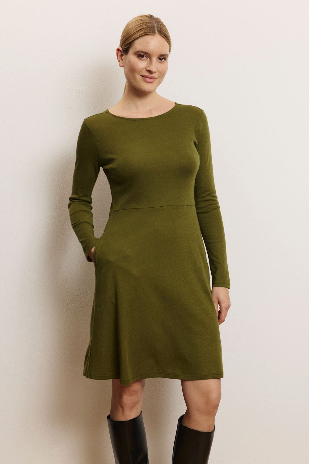 Tranquillo Jerseykleid Damen Moonii Wolle-Baumwoll-Jersey tailliert schwingender Rock Taschen (Einzelteil) Langarmkleid weich, warm & atmungsaktiv, feminine Taillierung