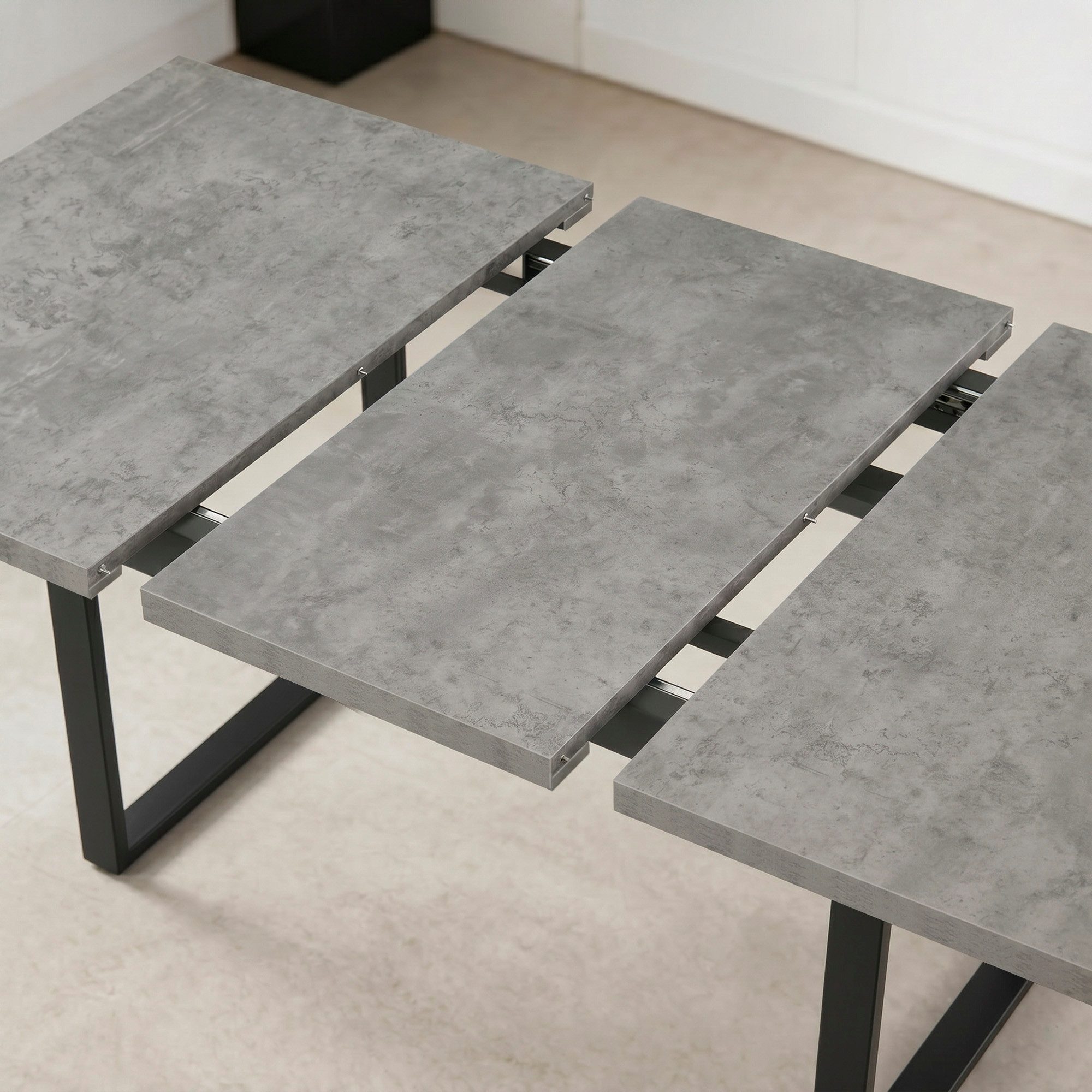 B&D home Essgruppe Essgruppe Anna & Vicka, (Set, 5-tlg., 1 Tisch / 4 Stühle), Esstisch ausziehbar bis 160cm für 4-6 Personen, Stühle in Samtstoff