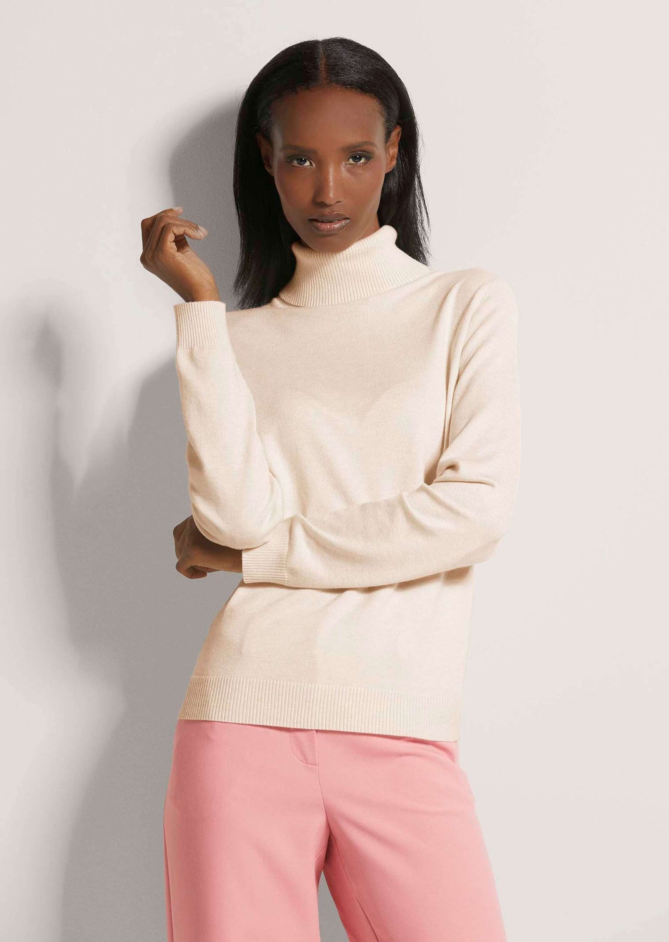 MADELEINE Strickpullover Schmaler Feinstrickpullover Schmaler Rollkragenpul günstig online kaufen