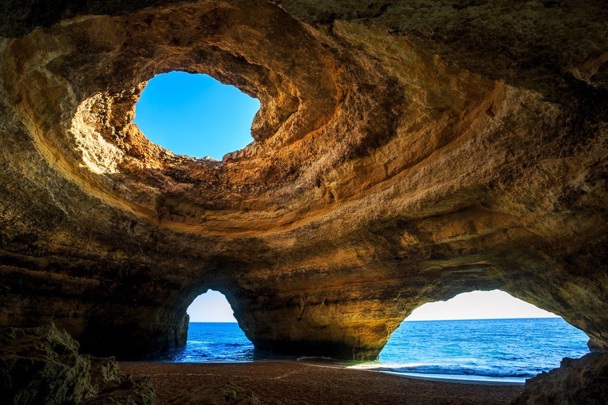 Papermoon Fototapete Höhle in der Benagil-Algarve