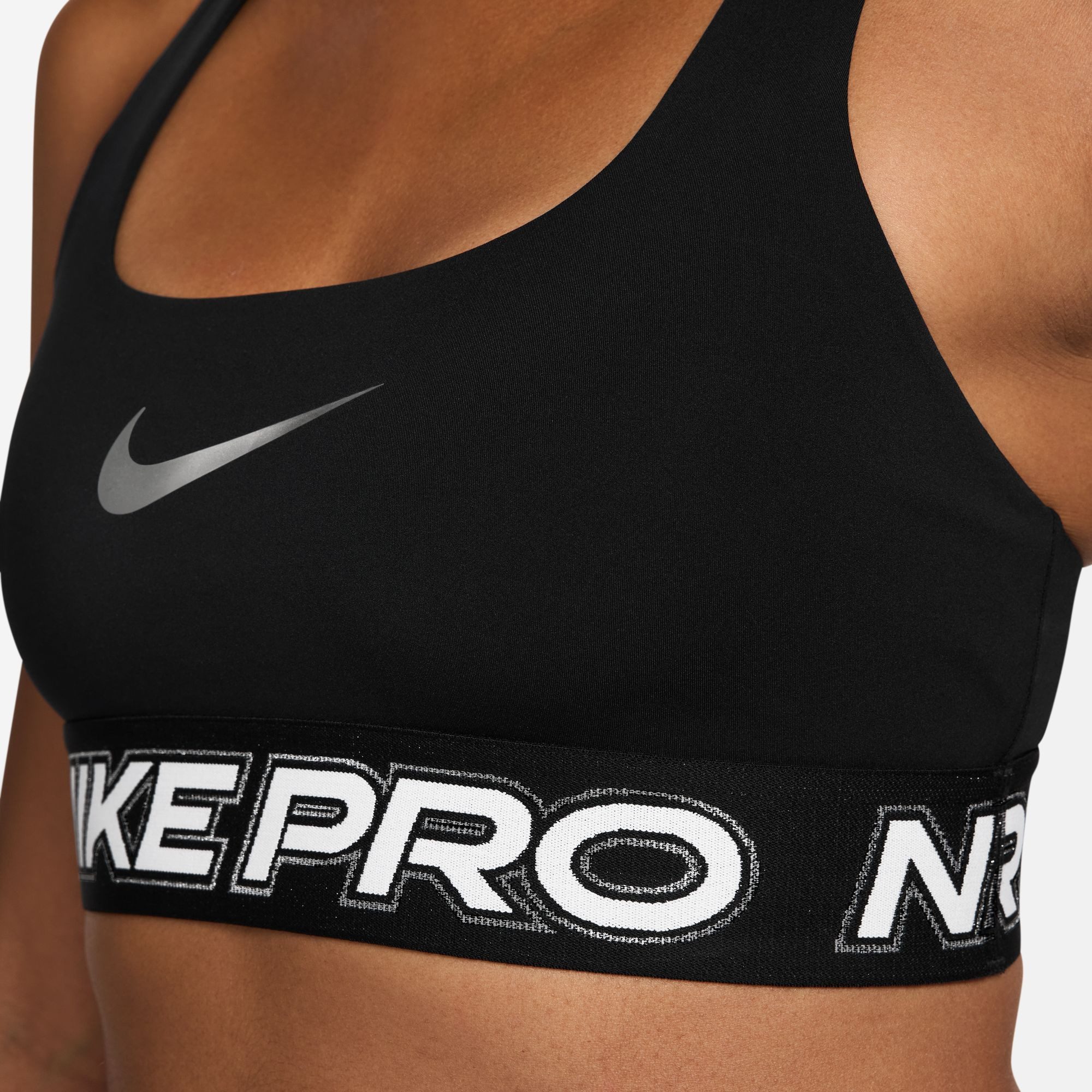 Nike Tanktop W NP DF BRA TT GRX sportlicher Stil, für Training und aktive Tage, leichtes Tragegefühl