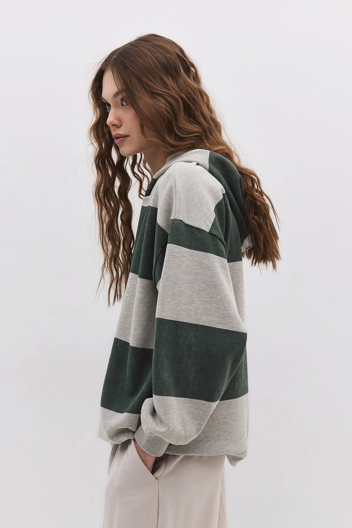 No Matter What Kapuzensweatshirt Gestreifter Kapuzenpullover – Bild 3 von 5