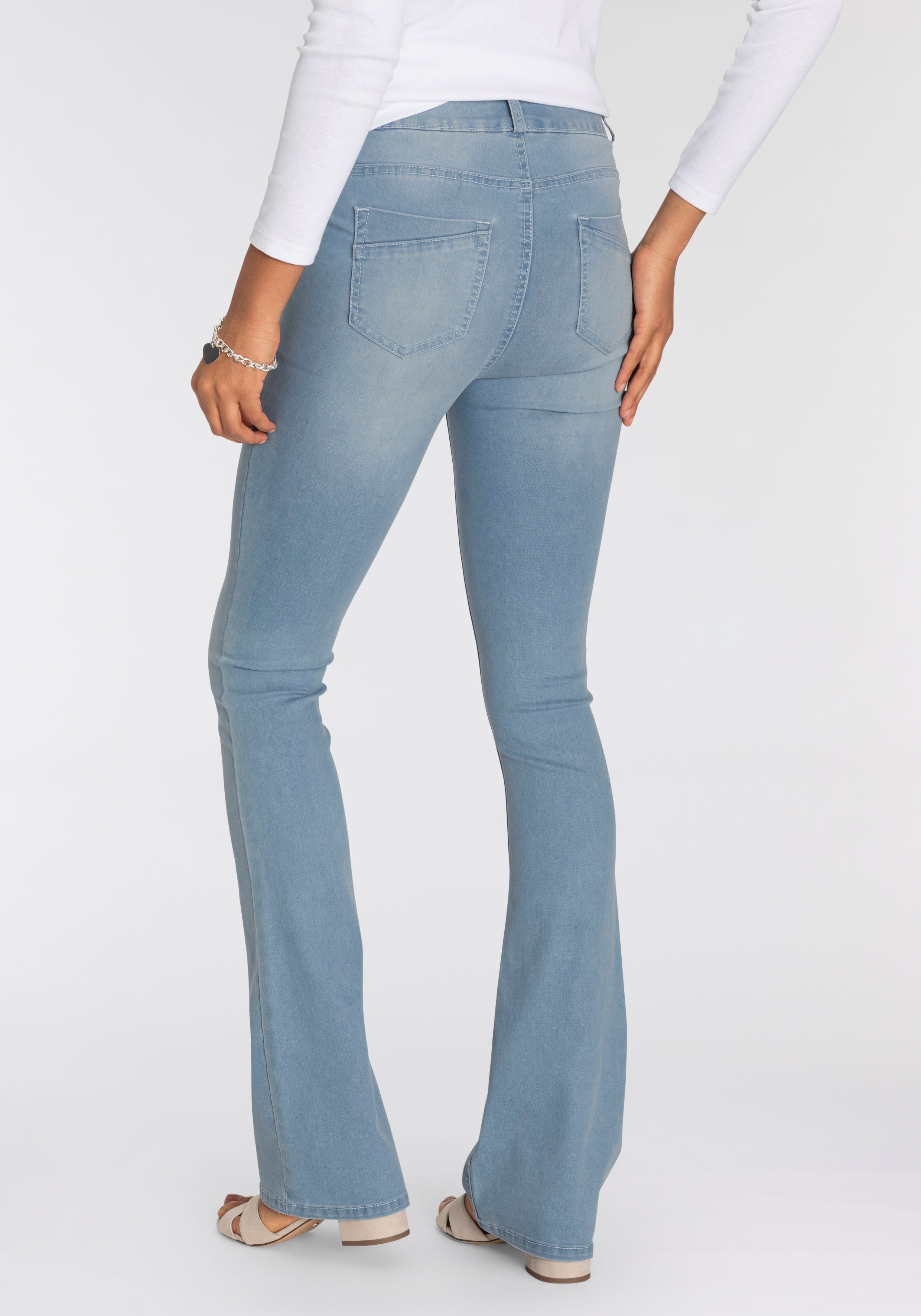 Arizona Bootcut-Jeans Ultra Stretch High Shapingnähten mit bleached Waist
