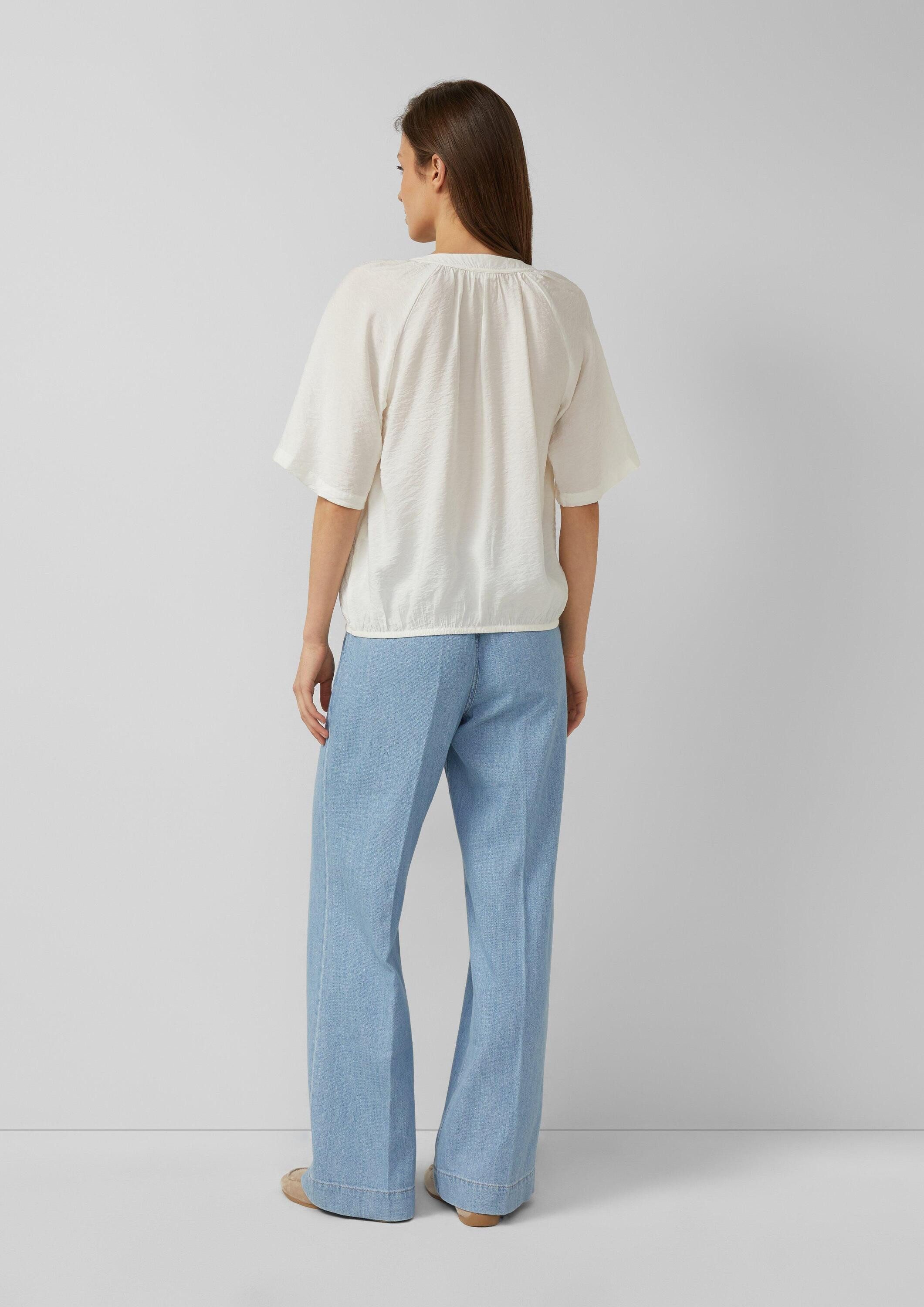 s.Oliver Kurzarmbluse Bluse Strukturierte Viskosemix-Bluse im O-Shape