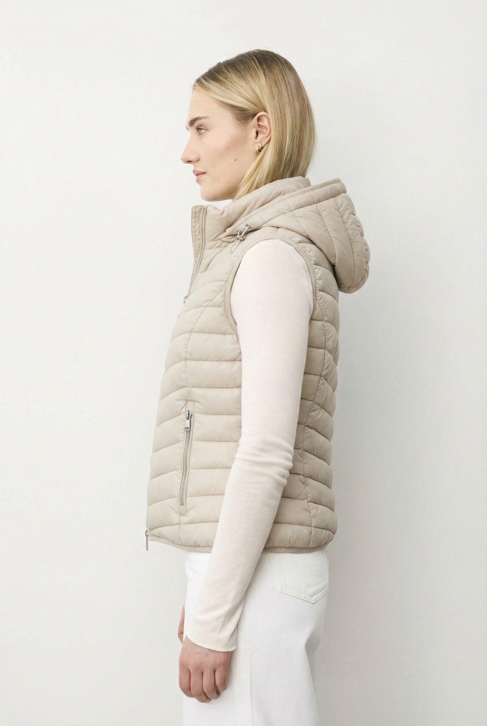 ONUA Steppweste leichte Damenweste mit abnehmbarer Kapuze, Frühlingsweste oder Gilet