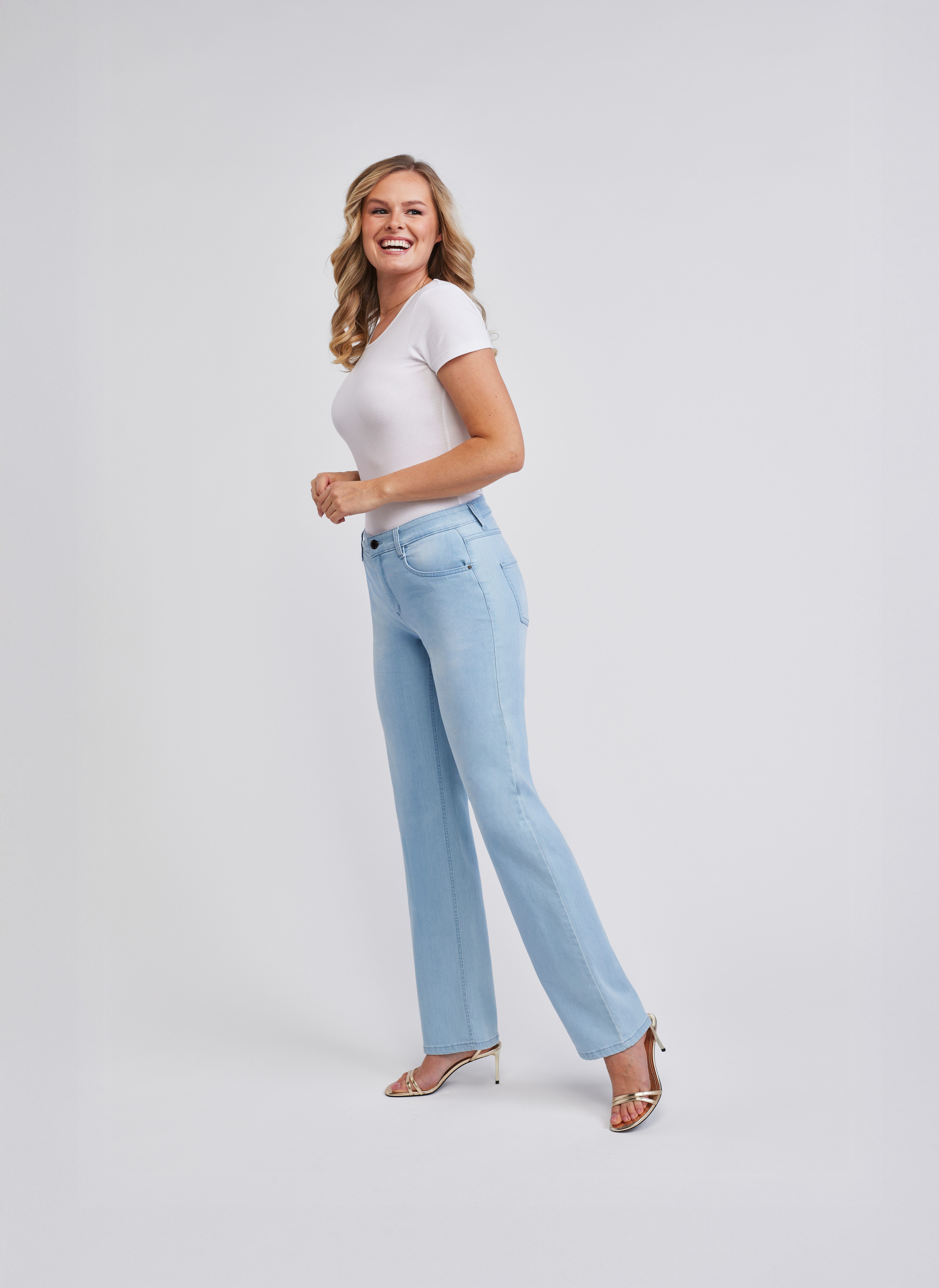 wonderjeans 5-Pocket-Jeans Relaxed Straight Cool, modern und vielseitig zu stylen – Bild 4 von 4