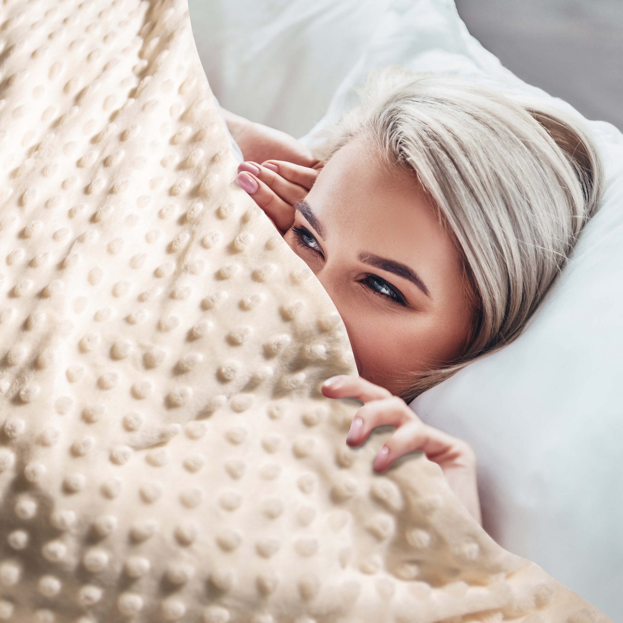 Wolldecke eazzzy sich und überall hingenommen Kuscheldecke verstauen cm, mit braun 135x200 kann Decke Koffer werden kuschelige, lässt leicht im Genius, federleichte