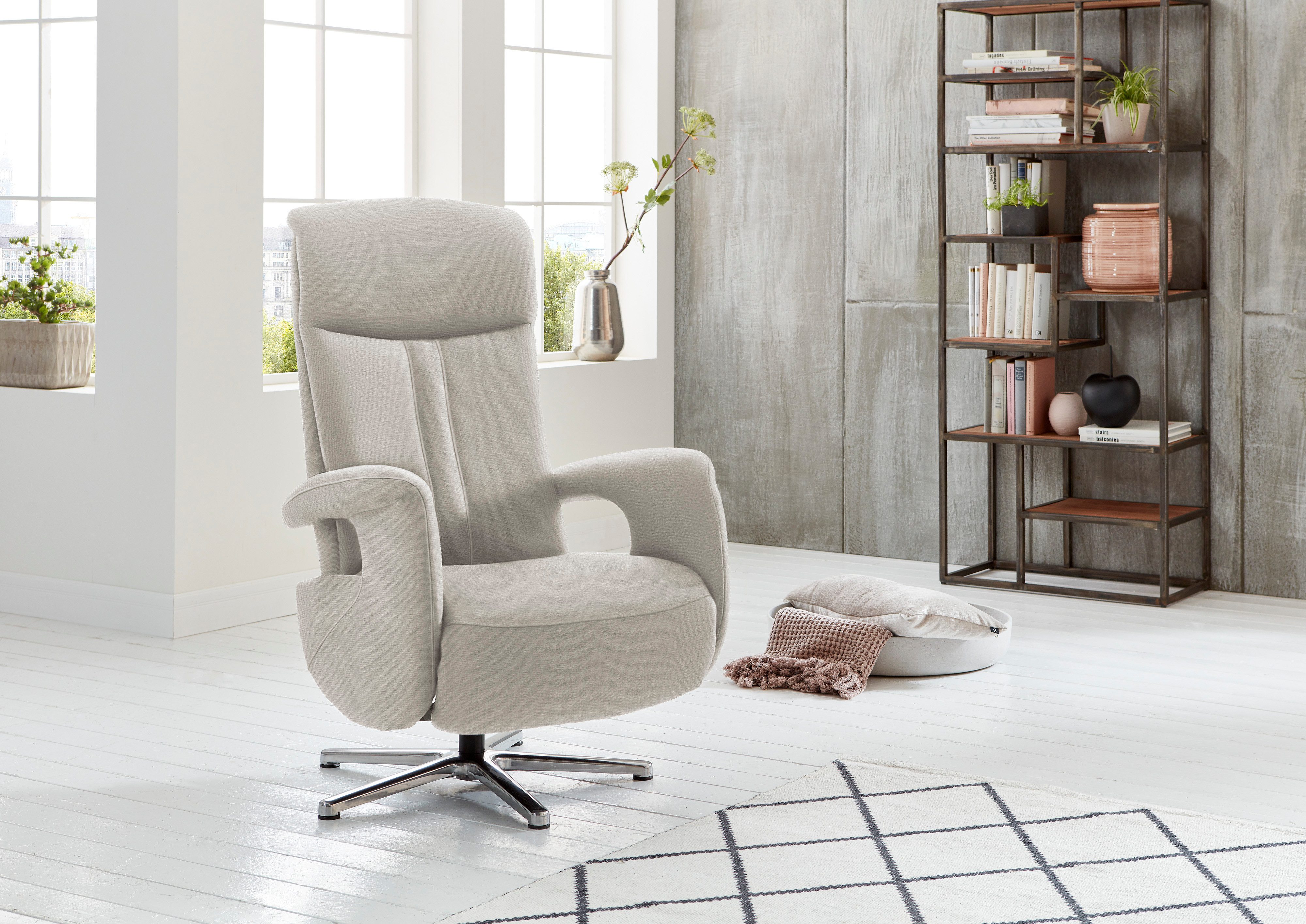 Die PlanBar Relaxsessel MP-RS18073, 360° drehbar, inkl. man. Kopfpolsterverstellung u. Relax-Funktion