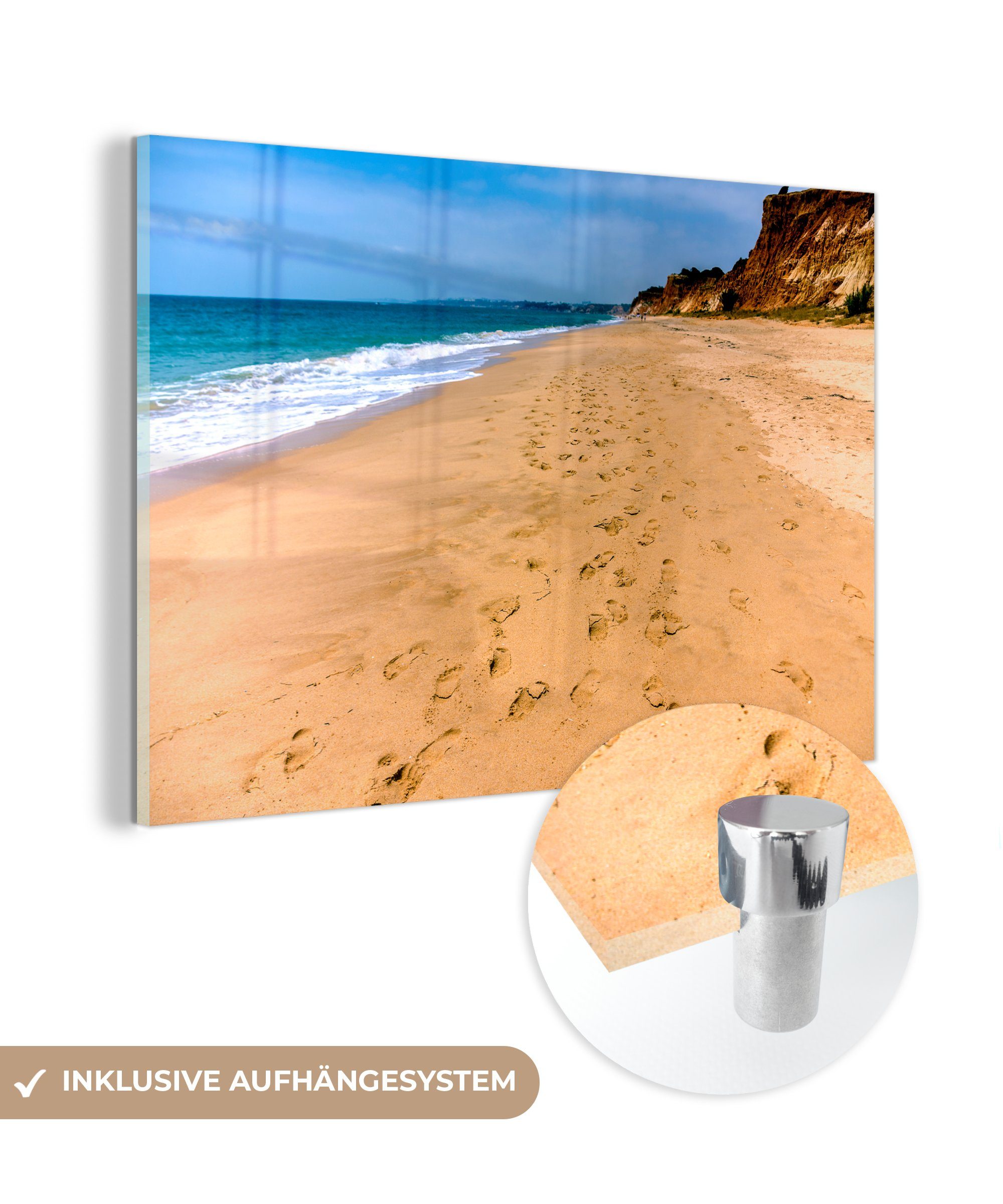 MuchoWow Acrylglasbild Fußspuren im Sand am Strand von Falesia in Portugal, (1 St), Acrylglasbilder Wohnzimmer & Schlafzimmer