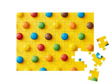 puzzleYOU Puzzle Bunte Süßigkeiten von oben betrachtet, 48 Puzzleteile, puzzleYOU-Kollektionen Süßigkeiten