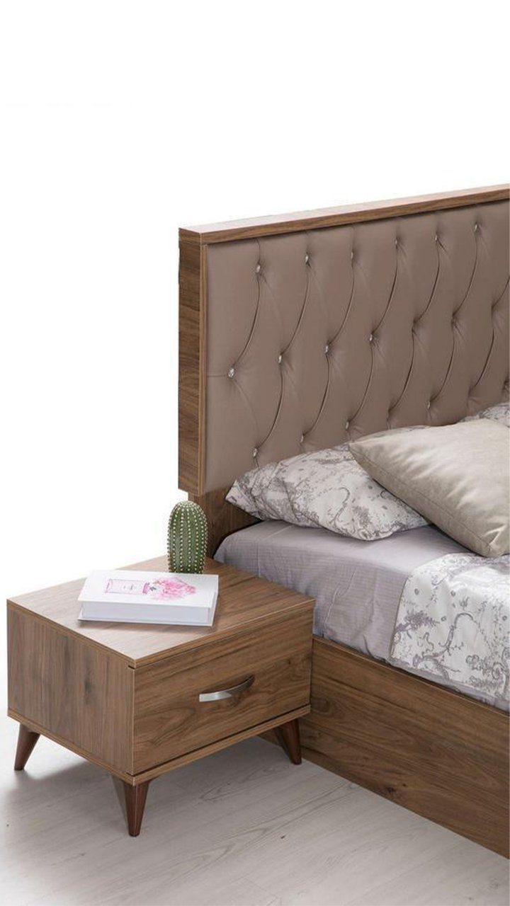JVmoebel Schlafzimmer-Set Braunes Bett In + 2x Schlafzimmer Nachttische, Chesterfield Europe Made