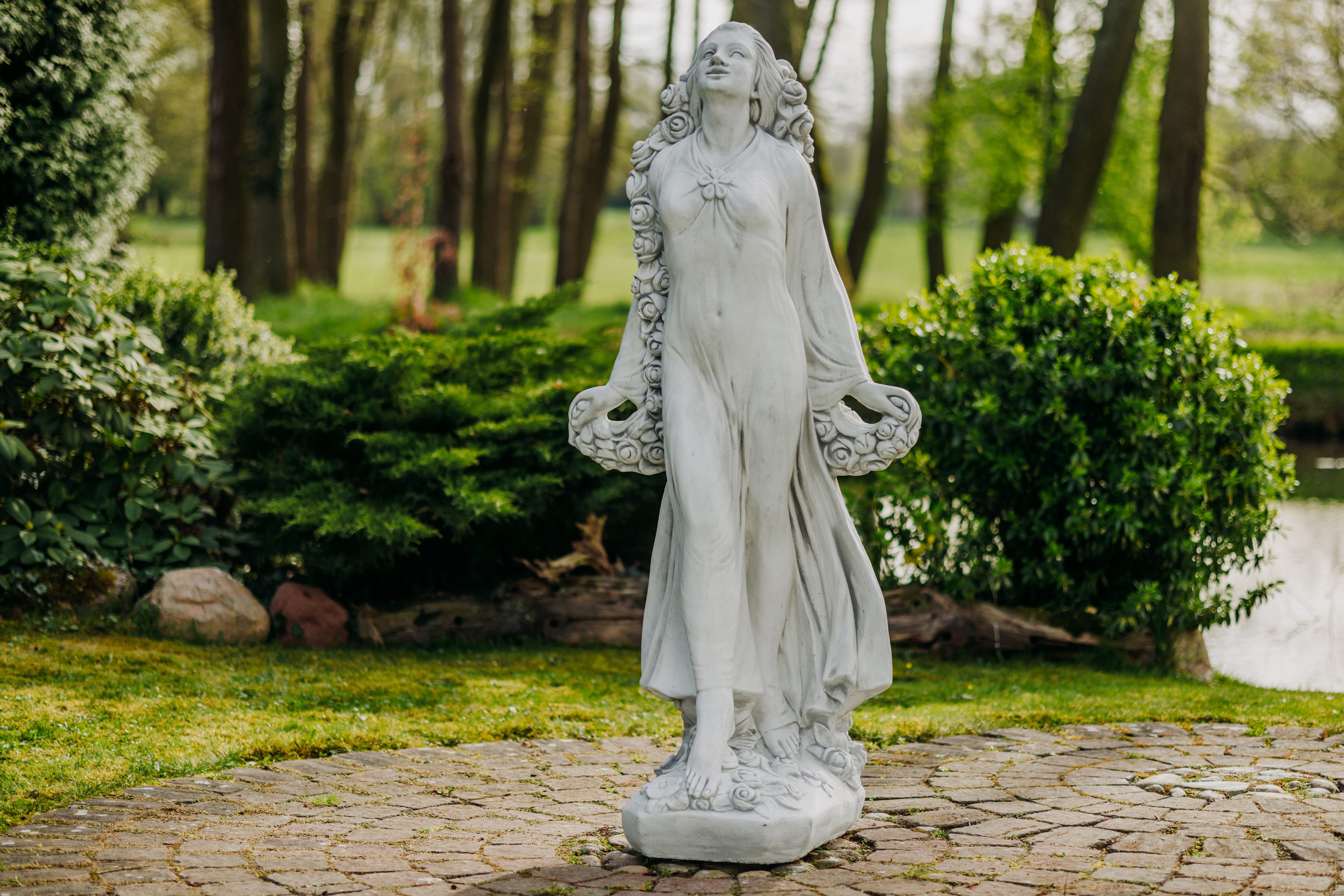 gartendekoparadies.de Gartenfigur Schutzpatronin der göttlichen Flora, Steinfigur, H. 163 cm, 255 kg, Frostsicher