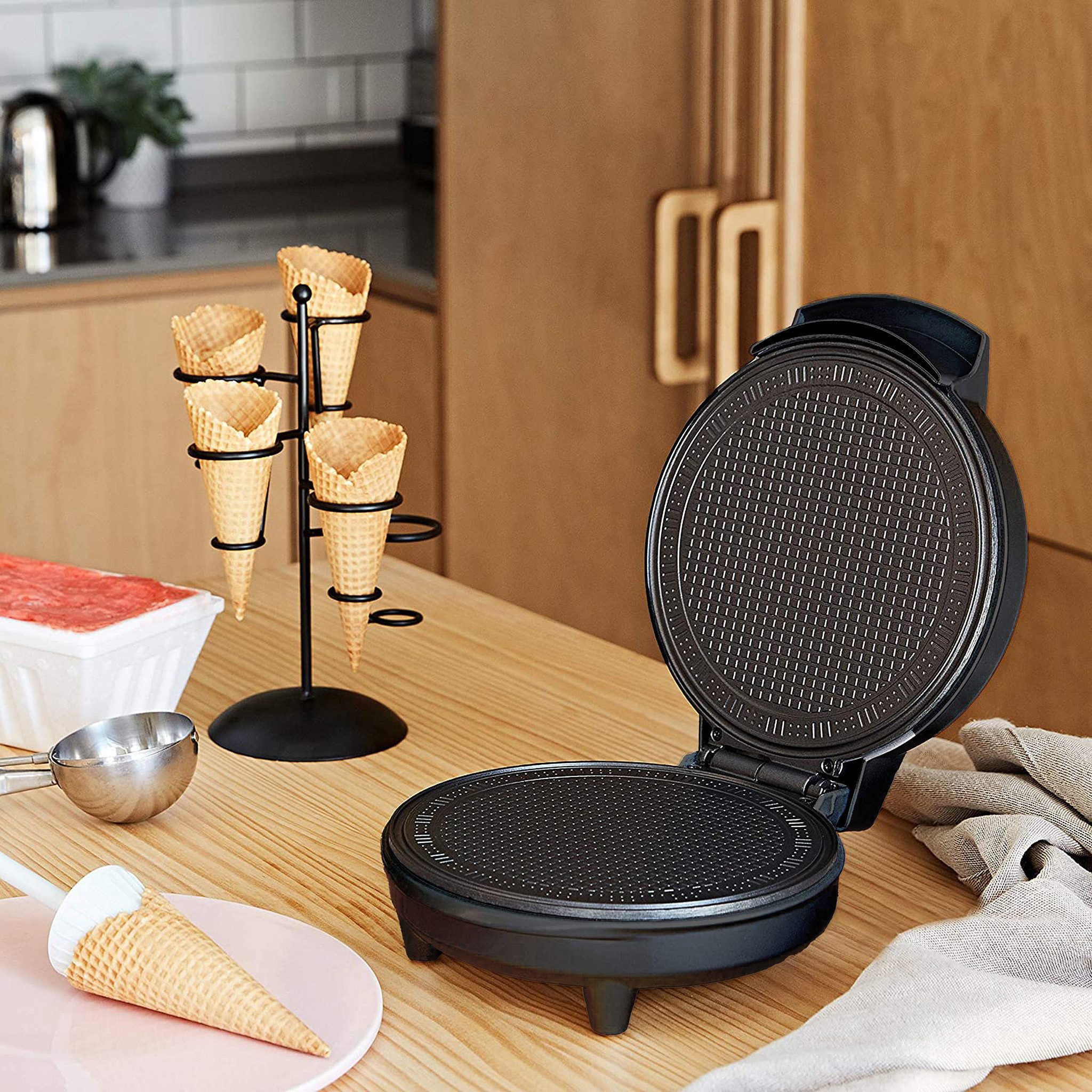 MELISSA Waffeleisen 16310232, 700 W, Antihaftbeschichtung, Kontrollleuchte, Waffelform für perfekte Waffeln