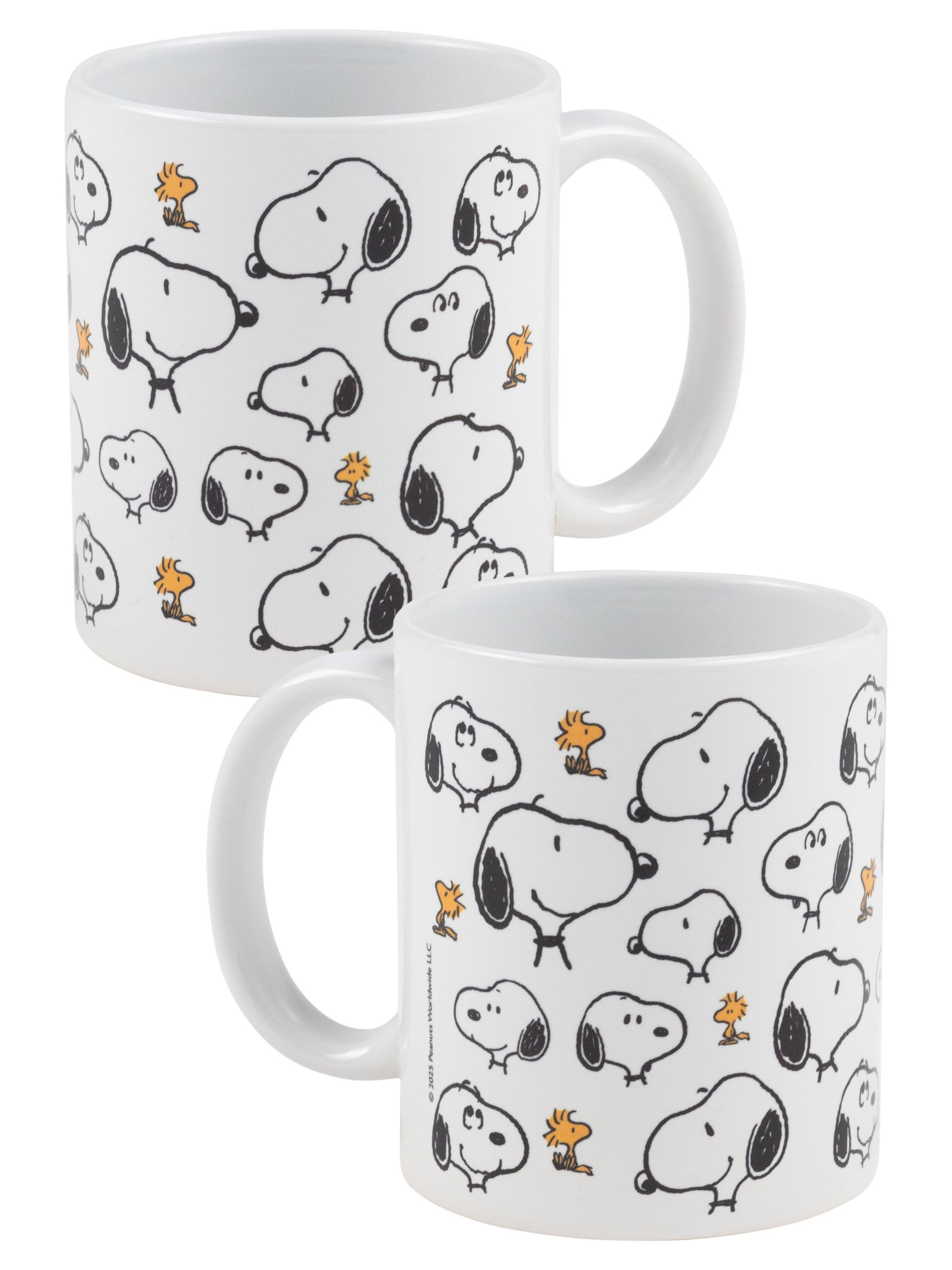 United Labels® Tasse The Peanuts Snoopy Tasse Allover Kaffeetasse Becher 320 ml, Keramik