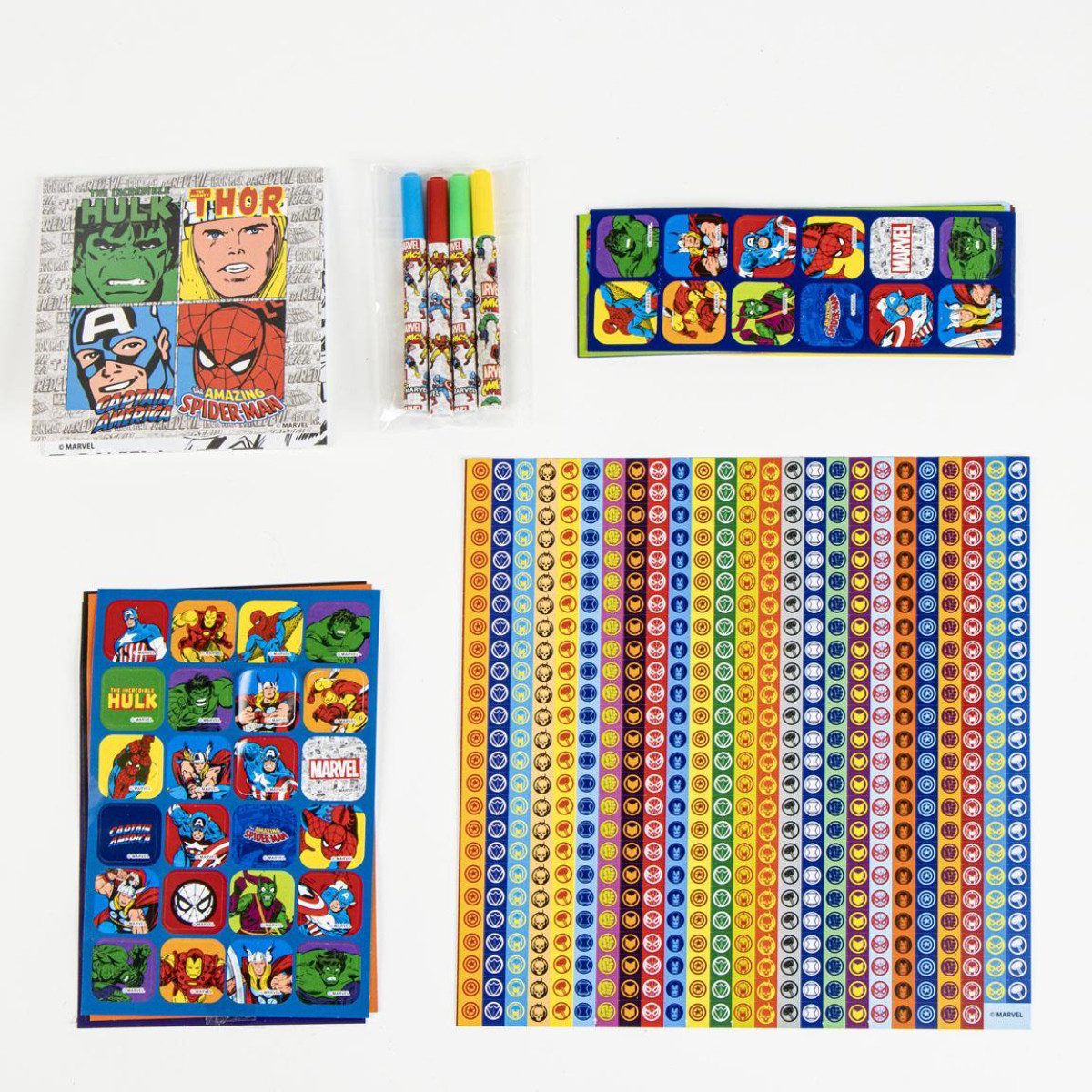 MARVEL Stickerbuch – Sticker Set & Schreibwaren für Schule & Kreativprojekte