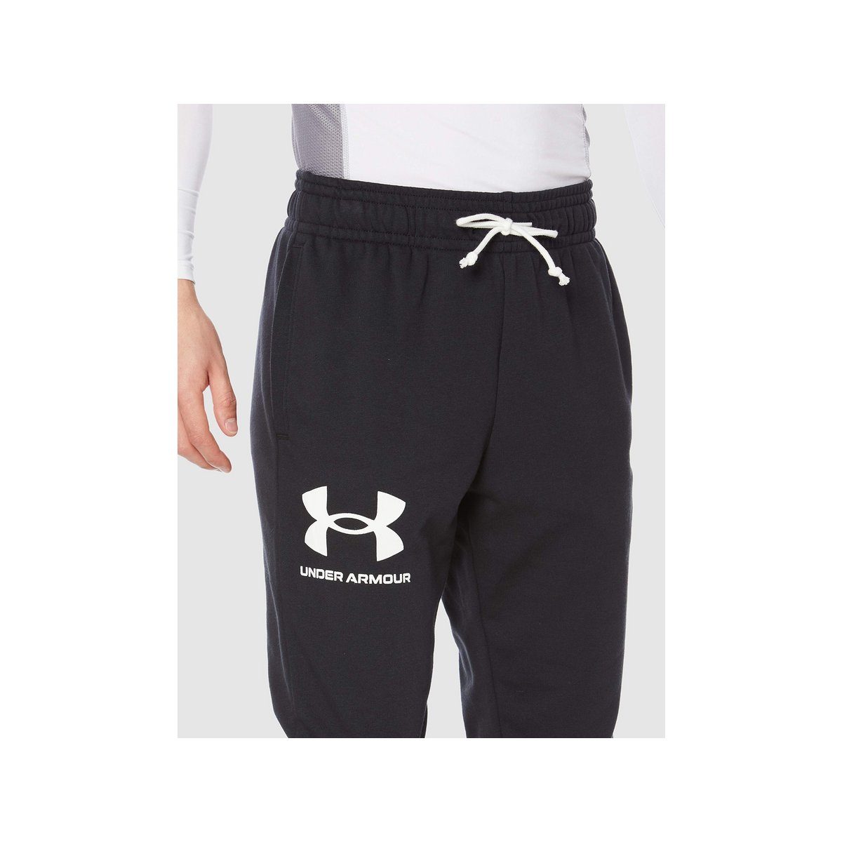 Under Armour® Shorts schwarz schwarz / (1-tlg) regular weiß