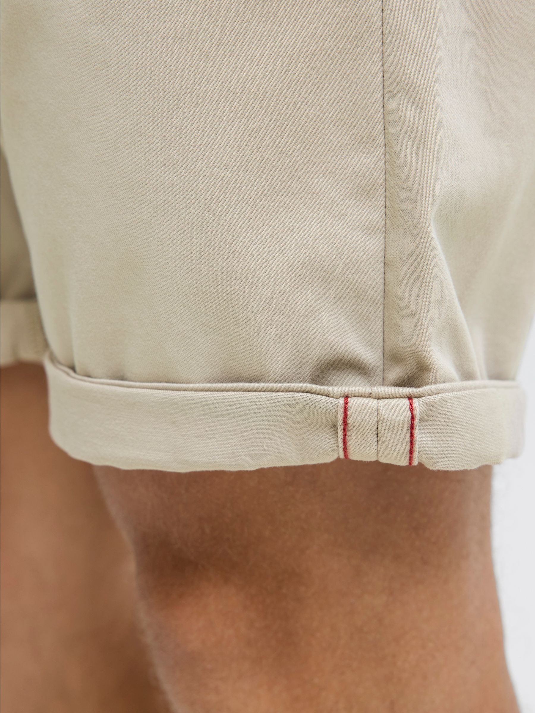 Jack & Jones Chinoshorts JPSTBOWIE JJSHORTS S mit Aufschlag