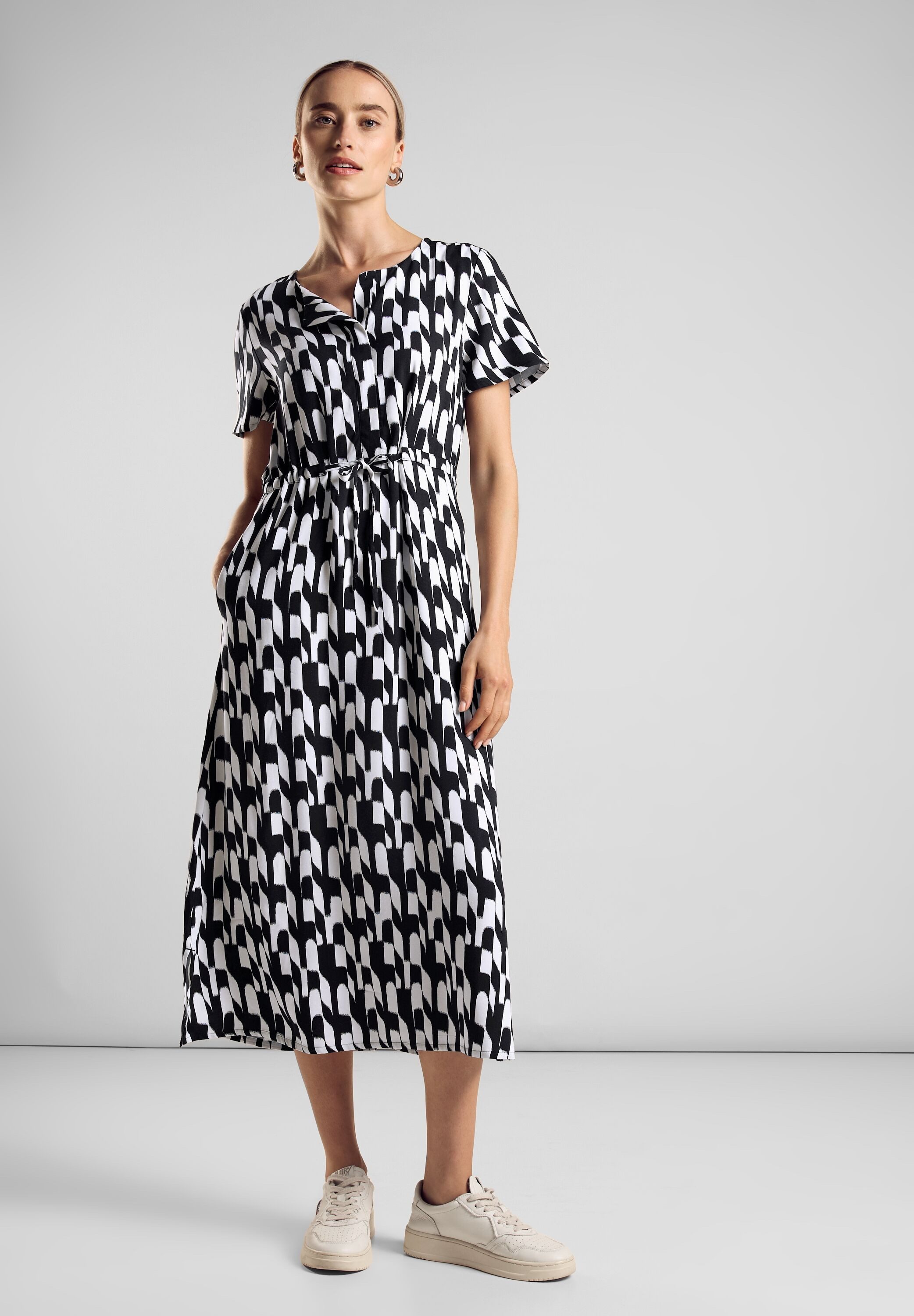 Midikleid