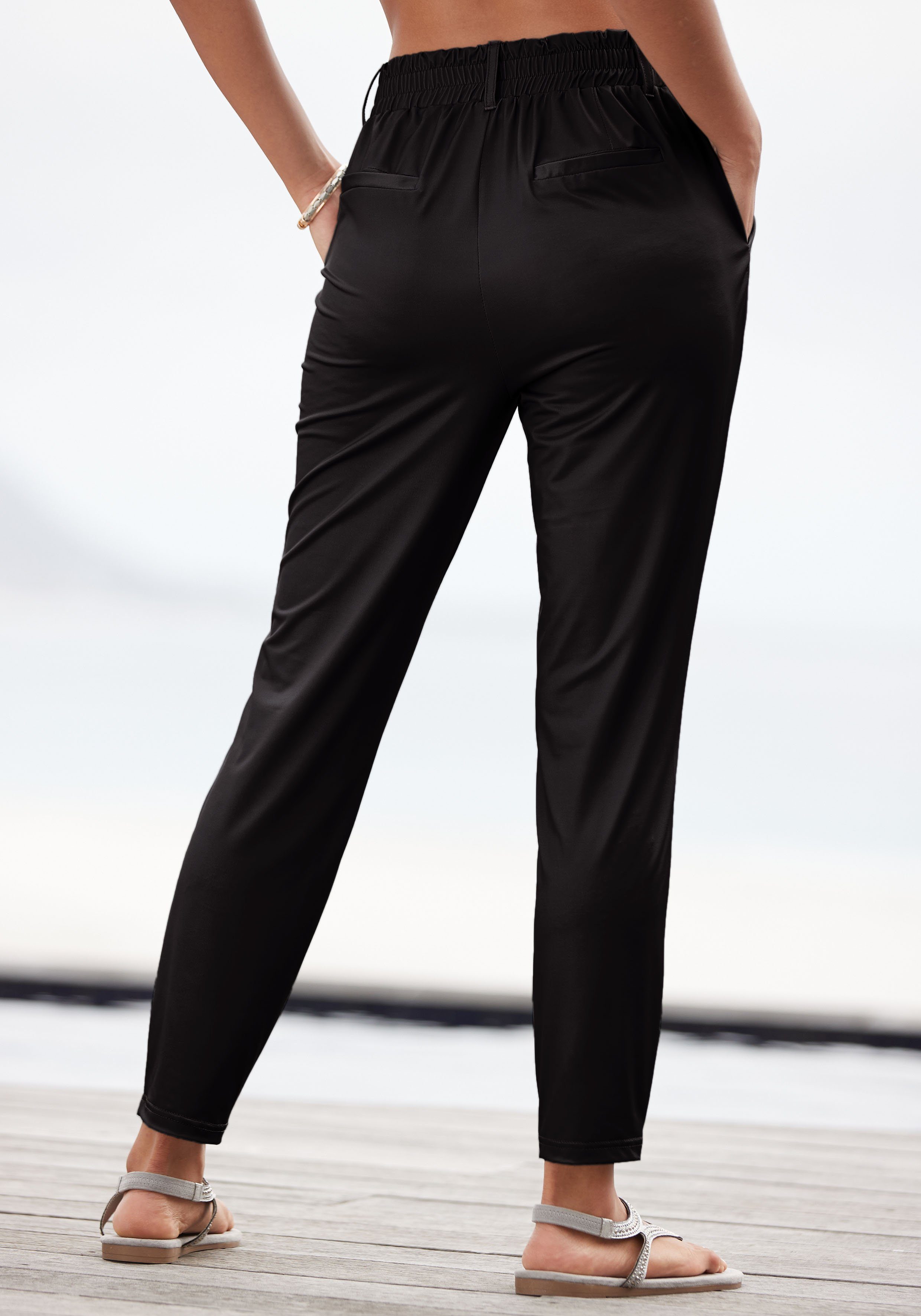LASCANA Schlupfhose aus glatter Jerseyqualität, leichte Sommerhose mit Taschen, bügelfrei