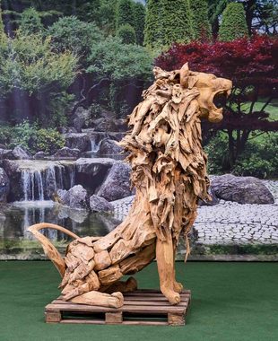 IDYL Gartenfigur IDYL Teak Holz Figur "Löwe sitzend groß", Wurzeln des Teakbaumes in mühseliger Handarbeit hergestellt, daher besonders Nachhaltig