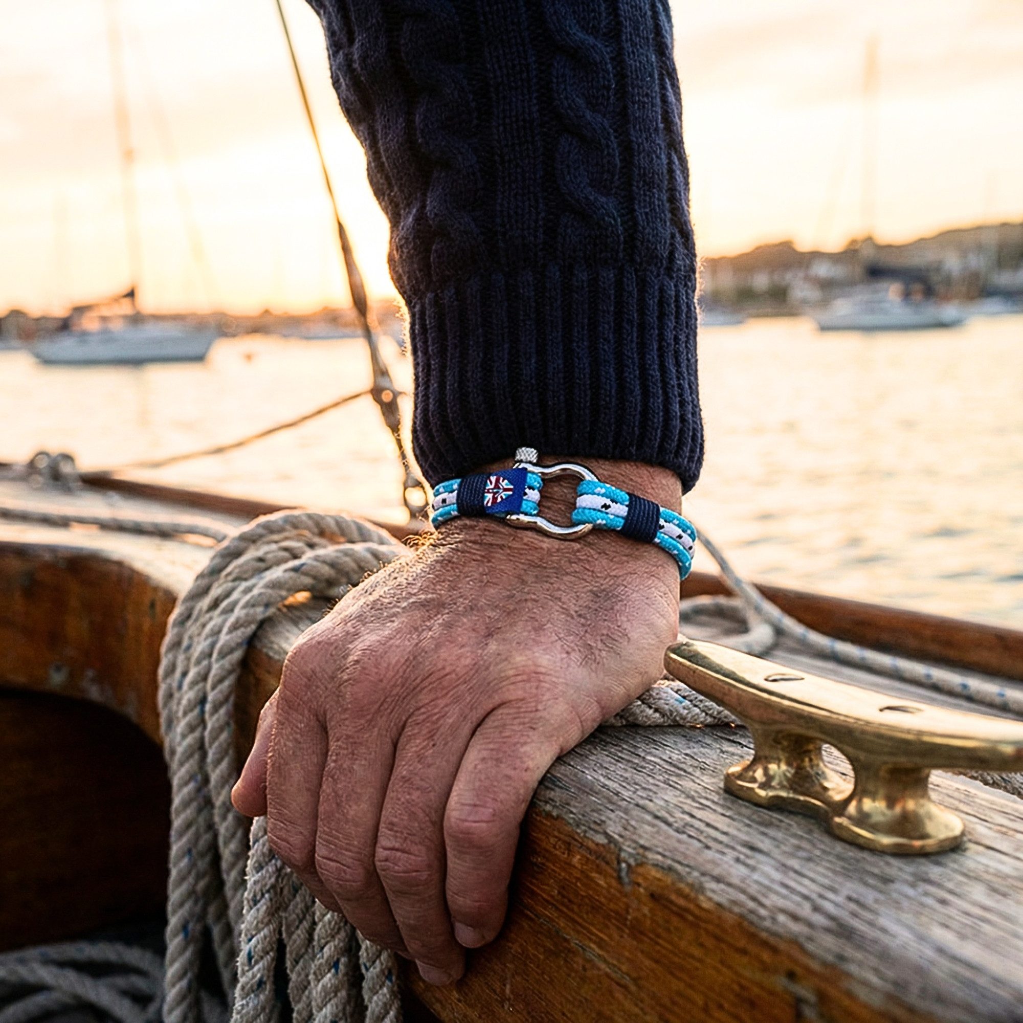 UNIQAL.de Armband maritimes Segeltau „SAILOR“ – Nautic Style mit Schäkelverschluss (Edelstahl, Segeltau, Casual nautics style, leicht, robust, wasserfest), handgefertigt