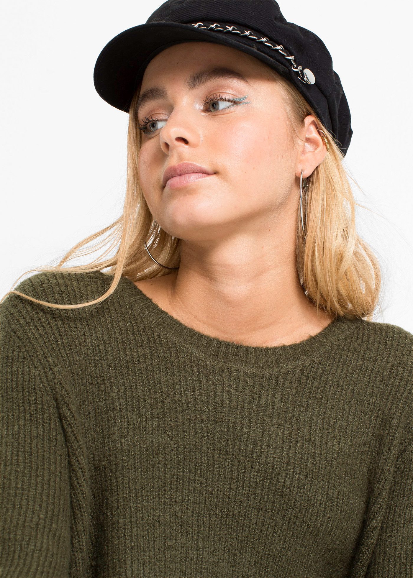 bonprix Longpullover mit dekorativen Knöpfen, mit Rundhalsausschnitt